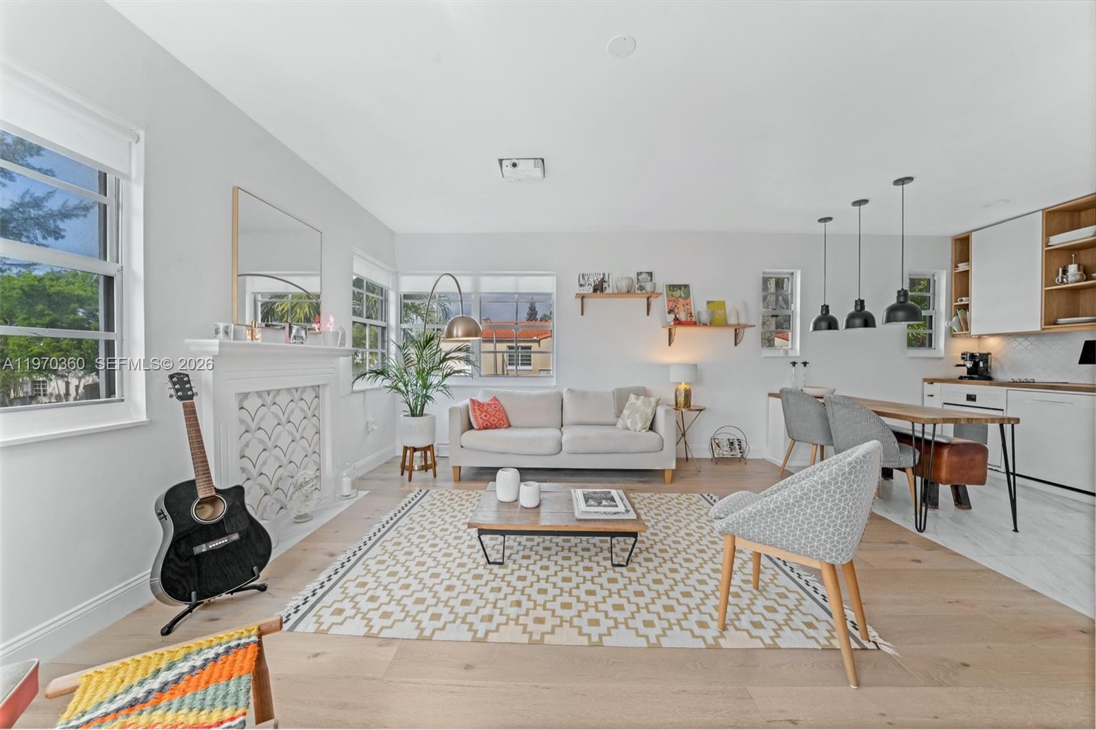 ALOHA CONDO - Residential Lease