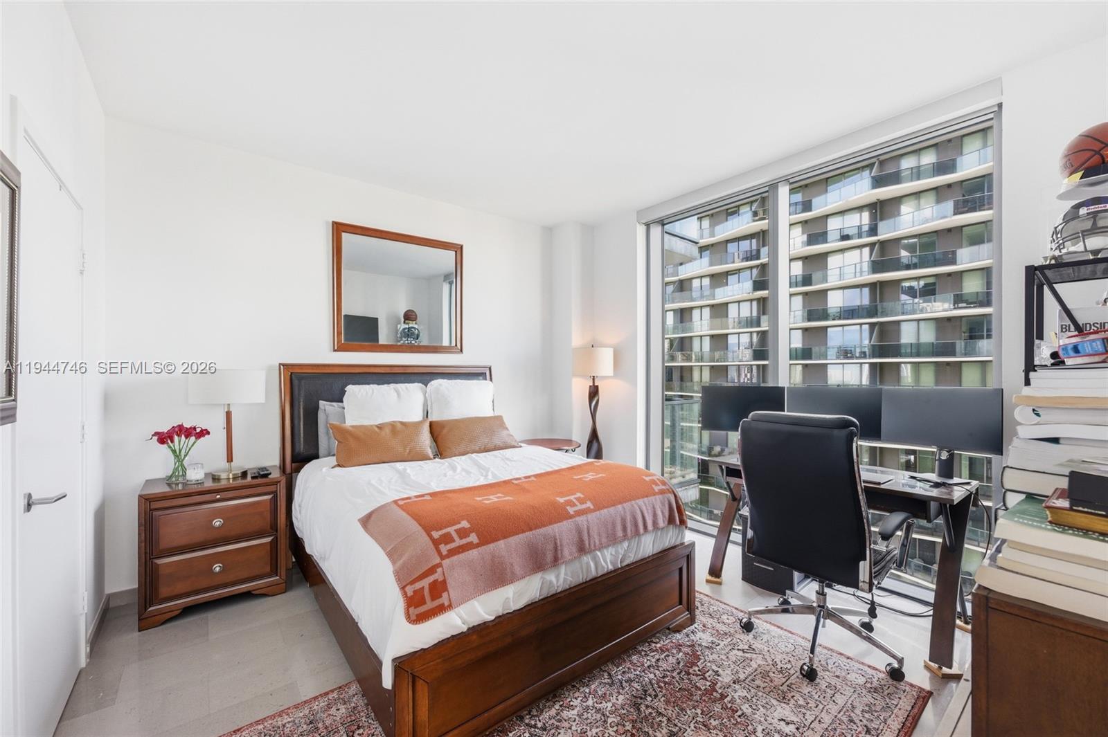 RISE CONDO - Residential