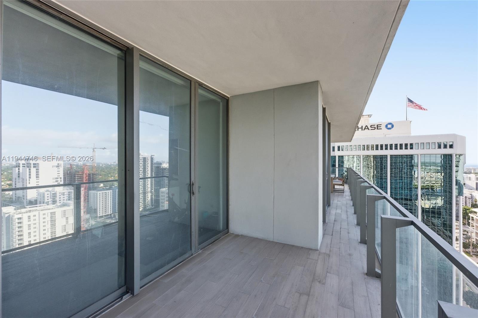 RISE CONDO - Residential