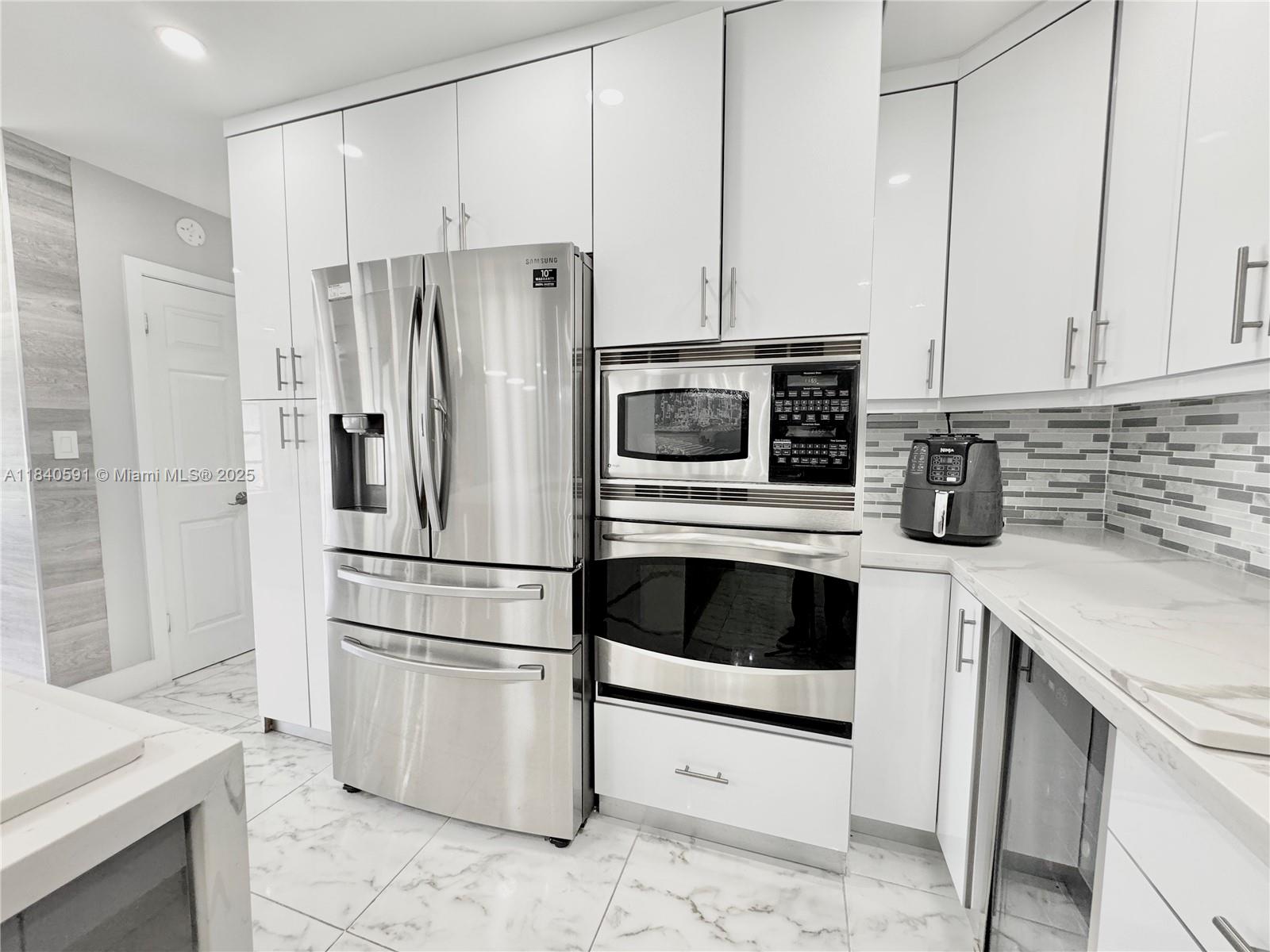 BREEZESWEPT PARK ESTATES - Residential