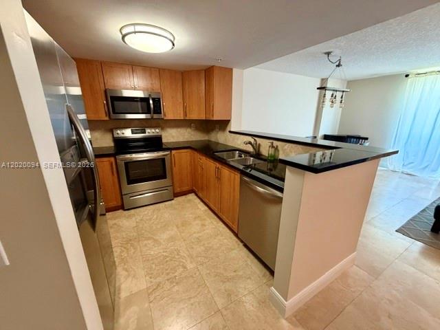 3000 Coral Way 813