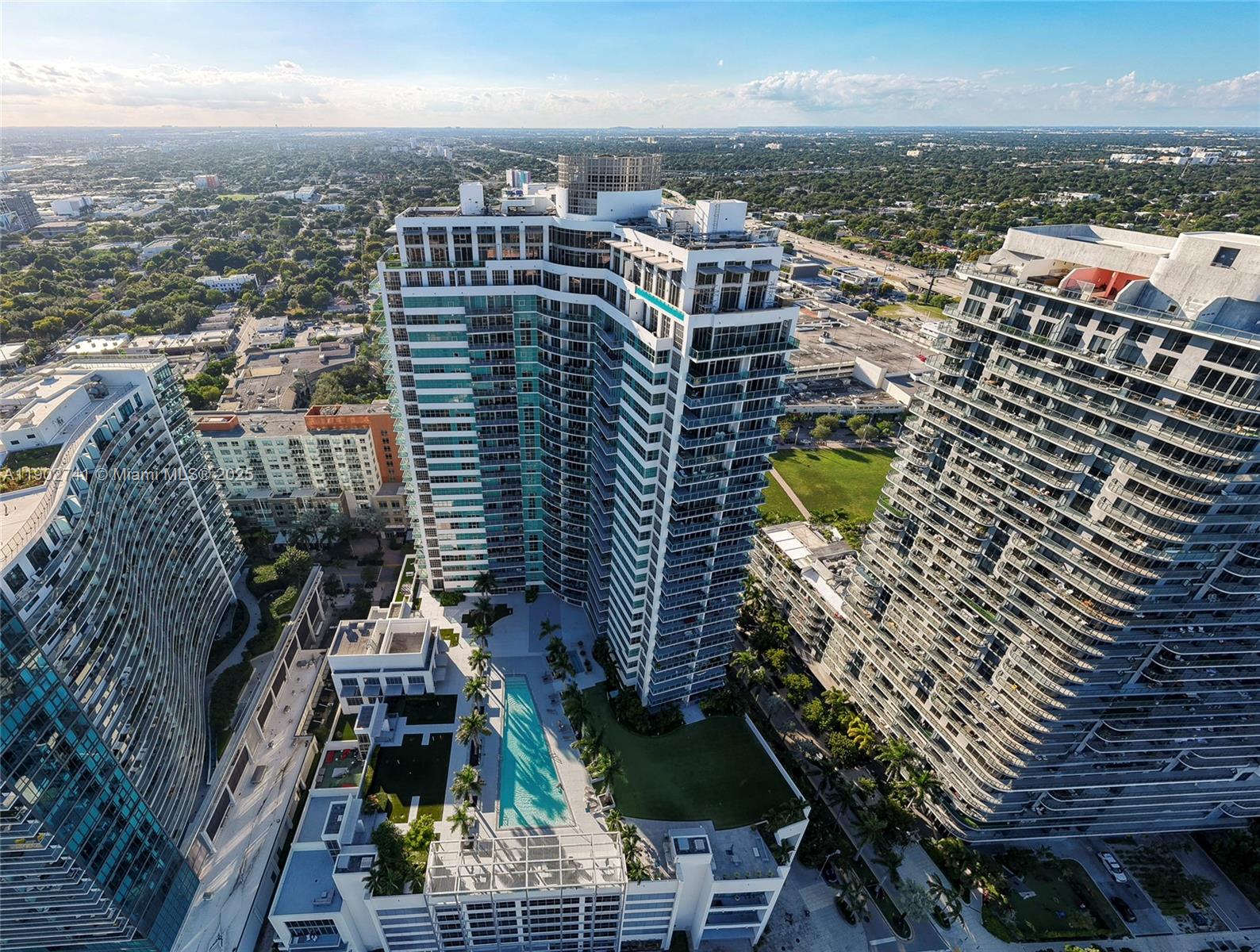 FOUR MIDTOWN MIAMI CONDO - Residential
