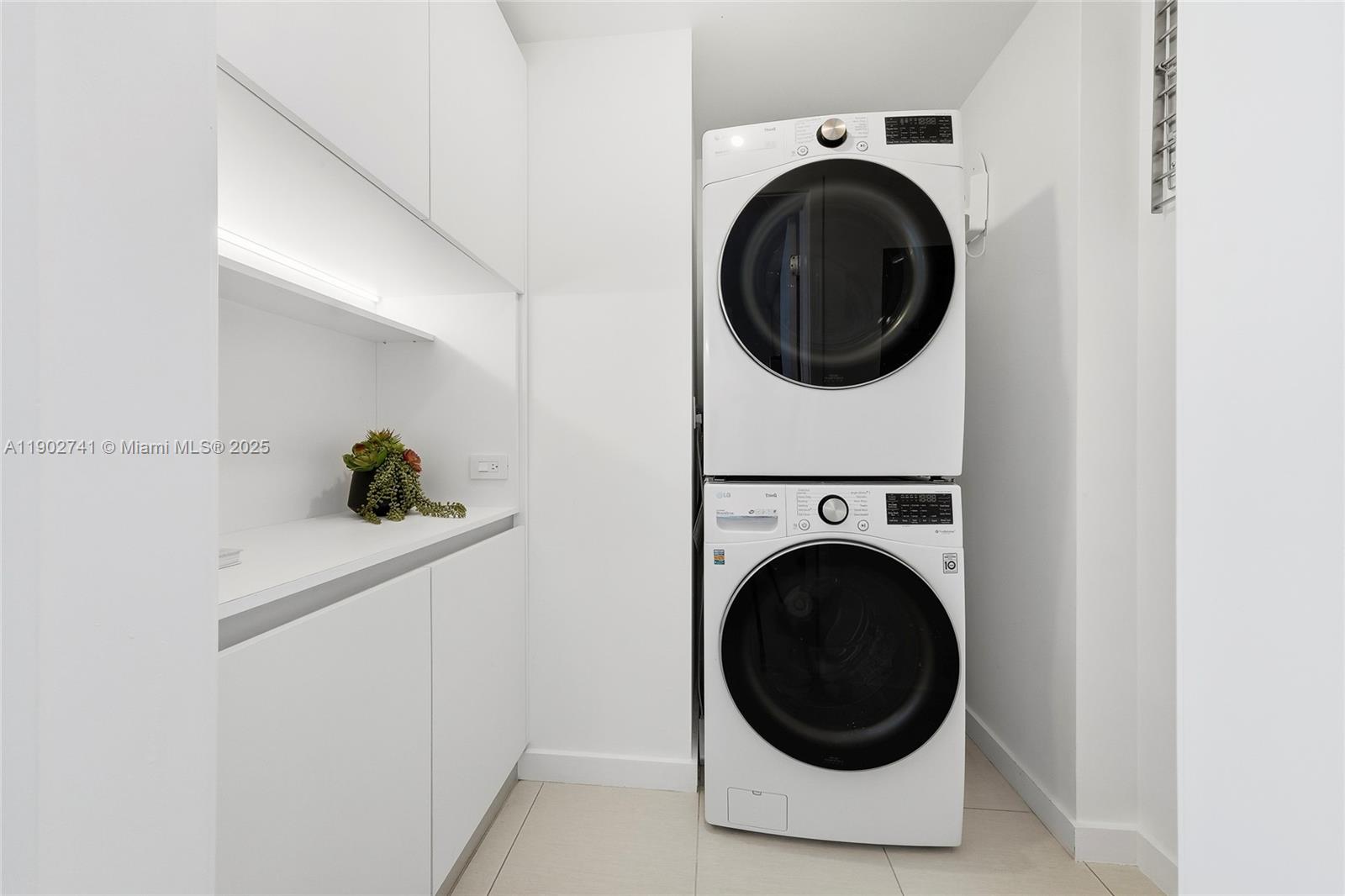 FOUR MIDTOWN MIAMI CONDO - Residential