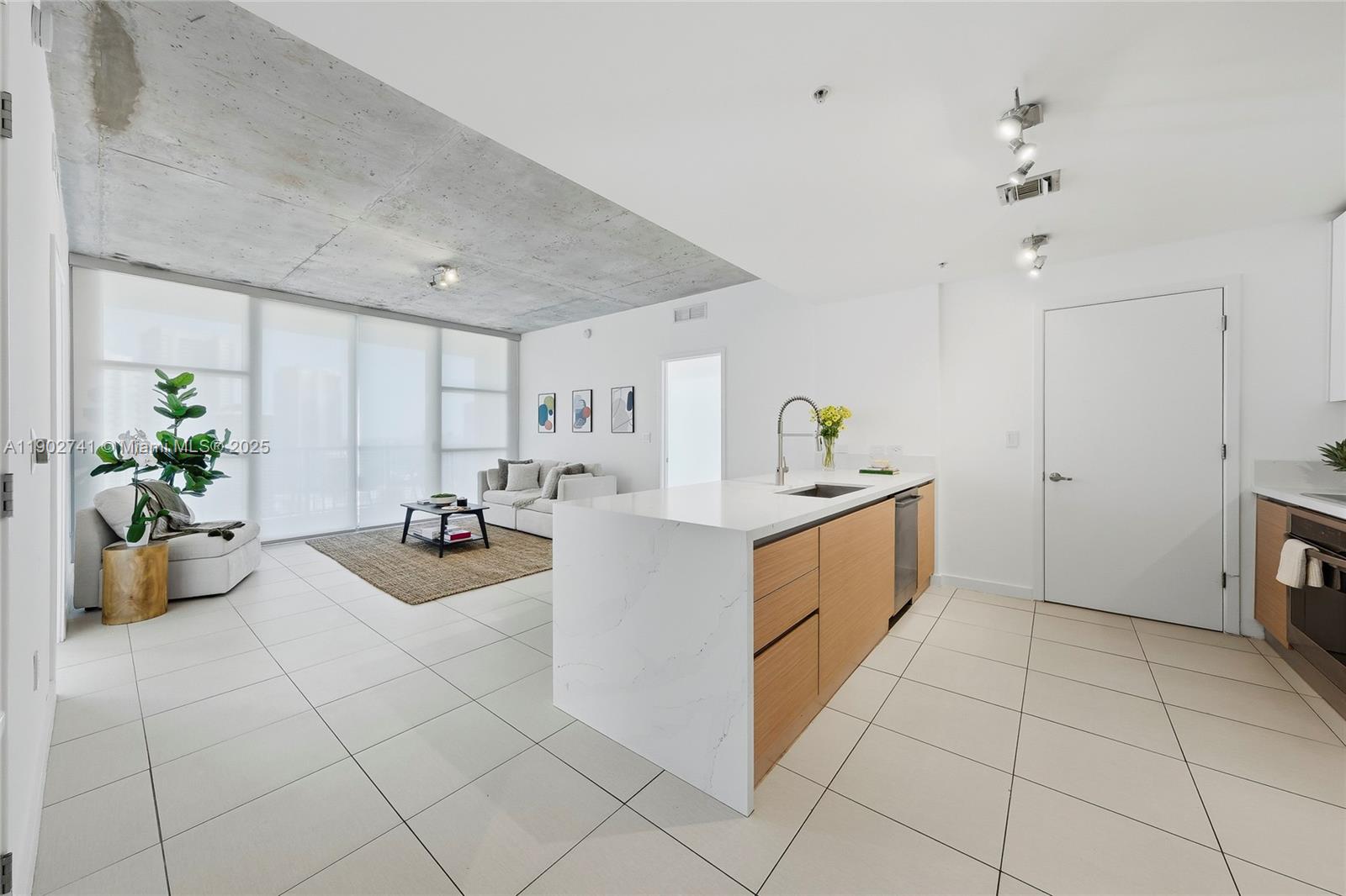 FOUR MIDTOWN MIAMI CONDO - Residential