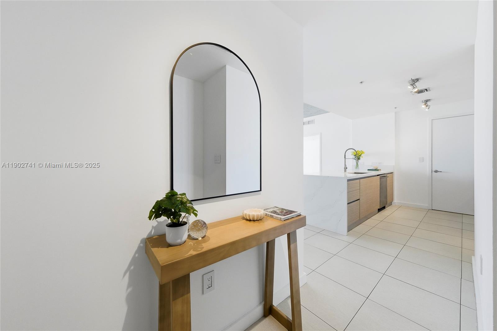 3301 NE 1st Ave H2804