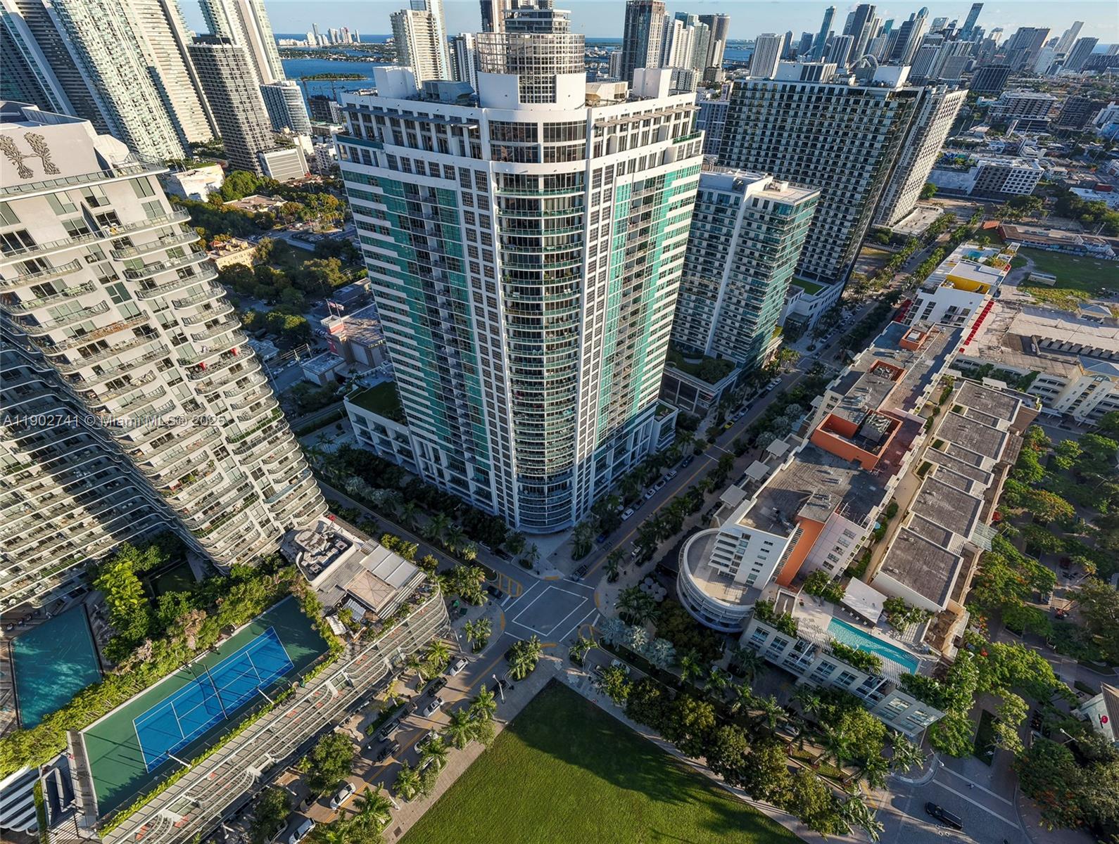 FOUR MIDTOWN MIAMI CONDO - Residential