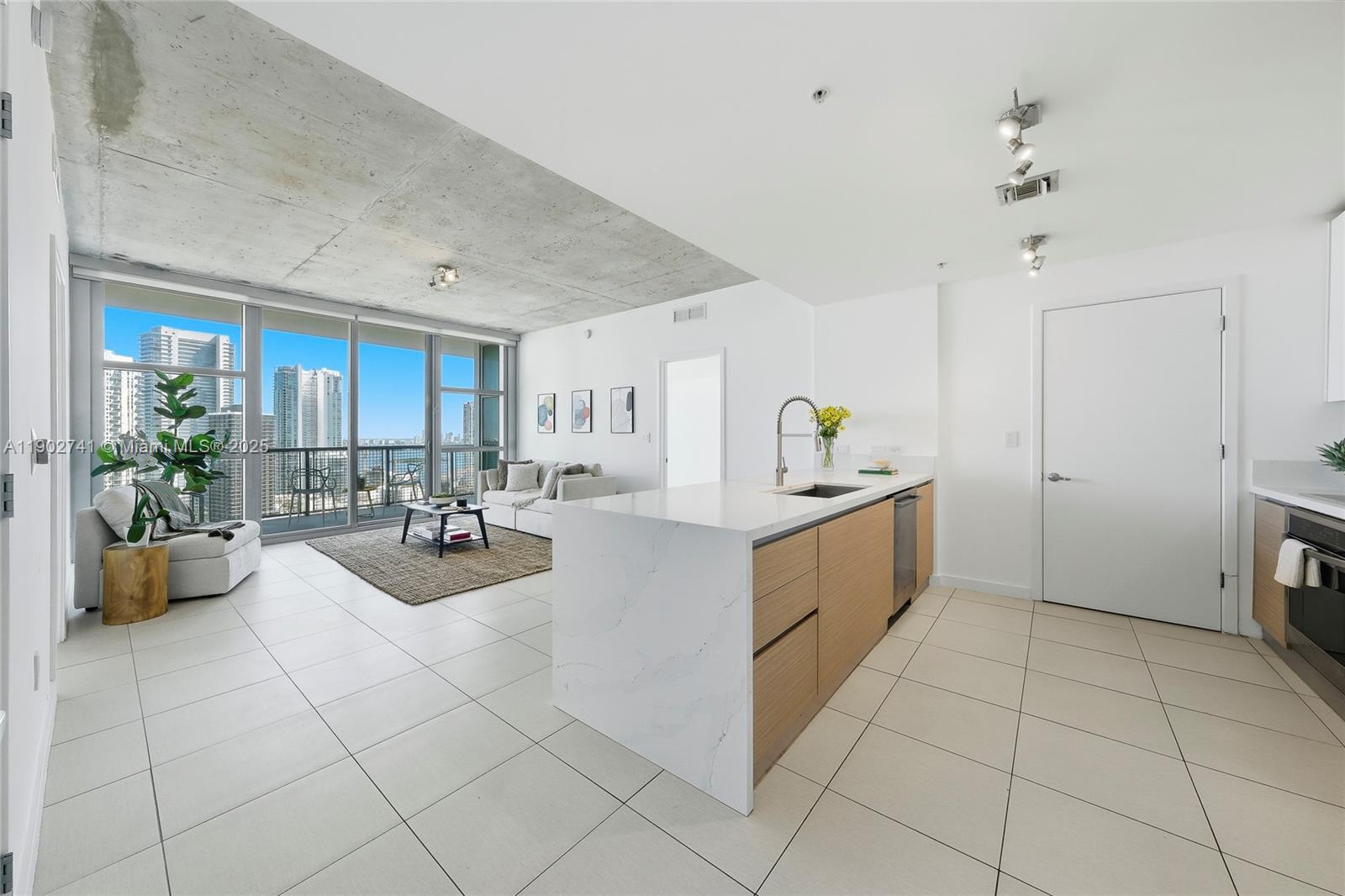 FOUR MIDTOWN MIAMI CONDO - Residential