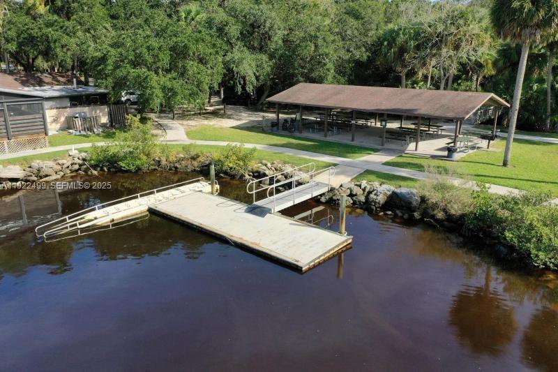 JOHNSON BEACH - Residential