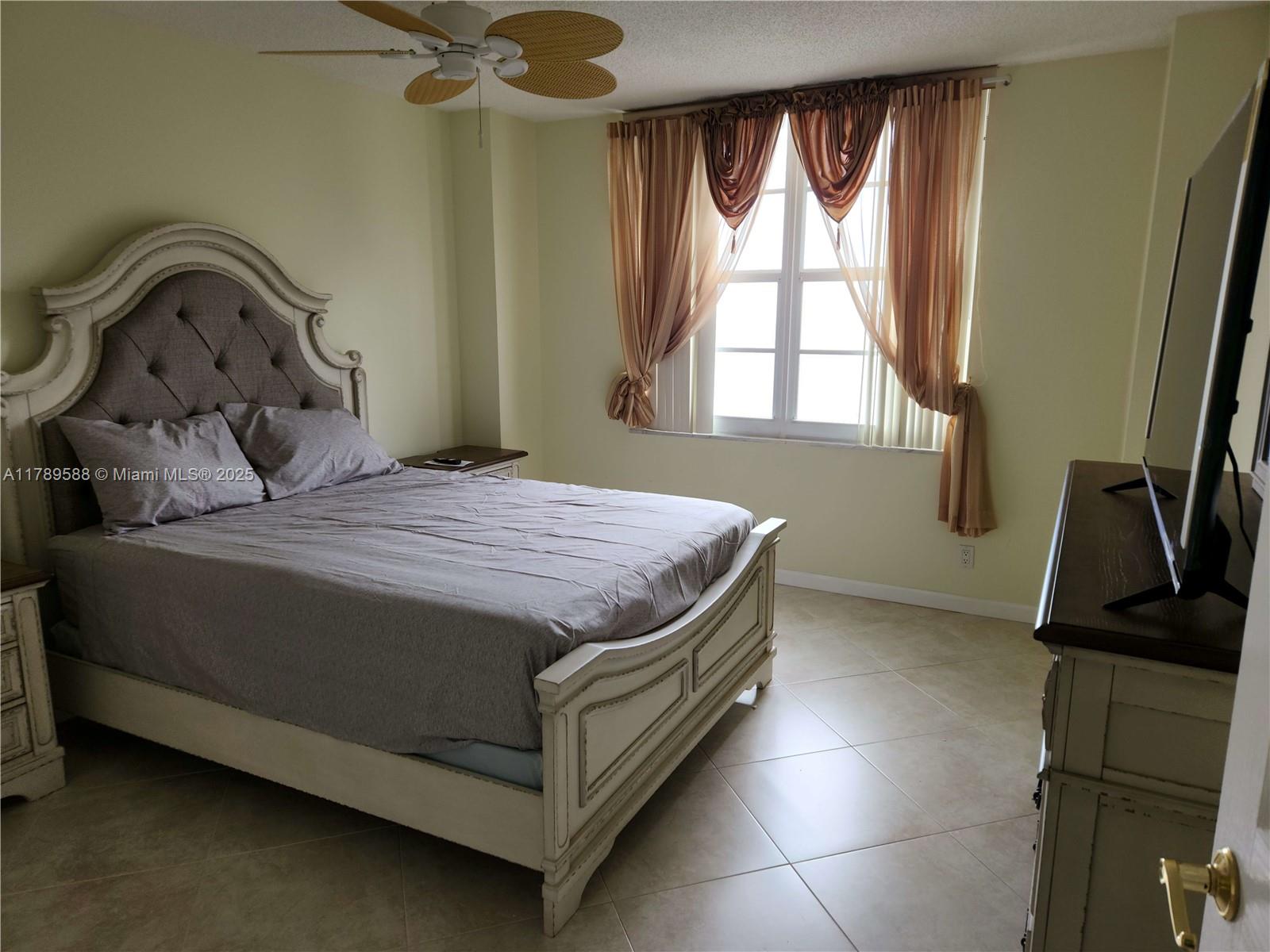 SEA AIR TOWERS CONDO - Residential Lease