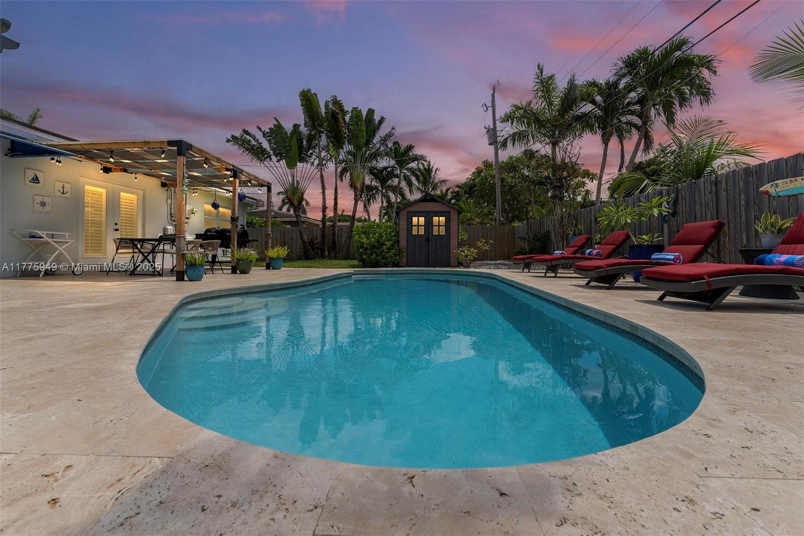 4421 Ne 16th Ave, Oakland Park, Miami-Dade County, Florida - 3 Bedrooms  
2 Bathrooms - 