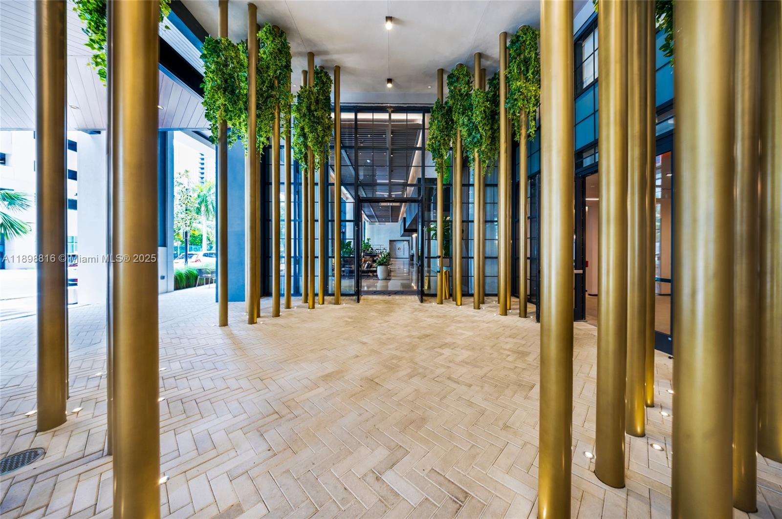 Gale Miami - Residential