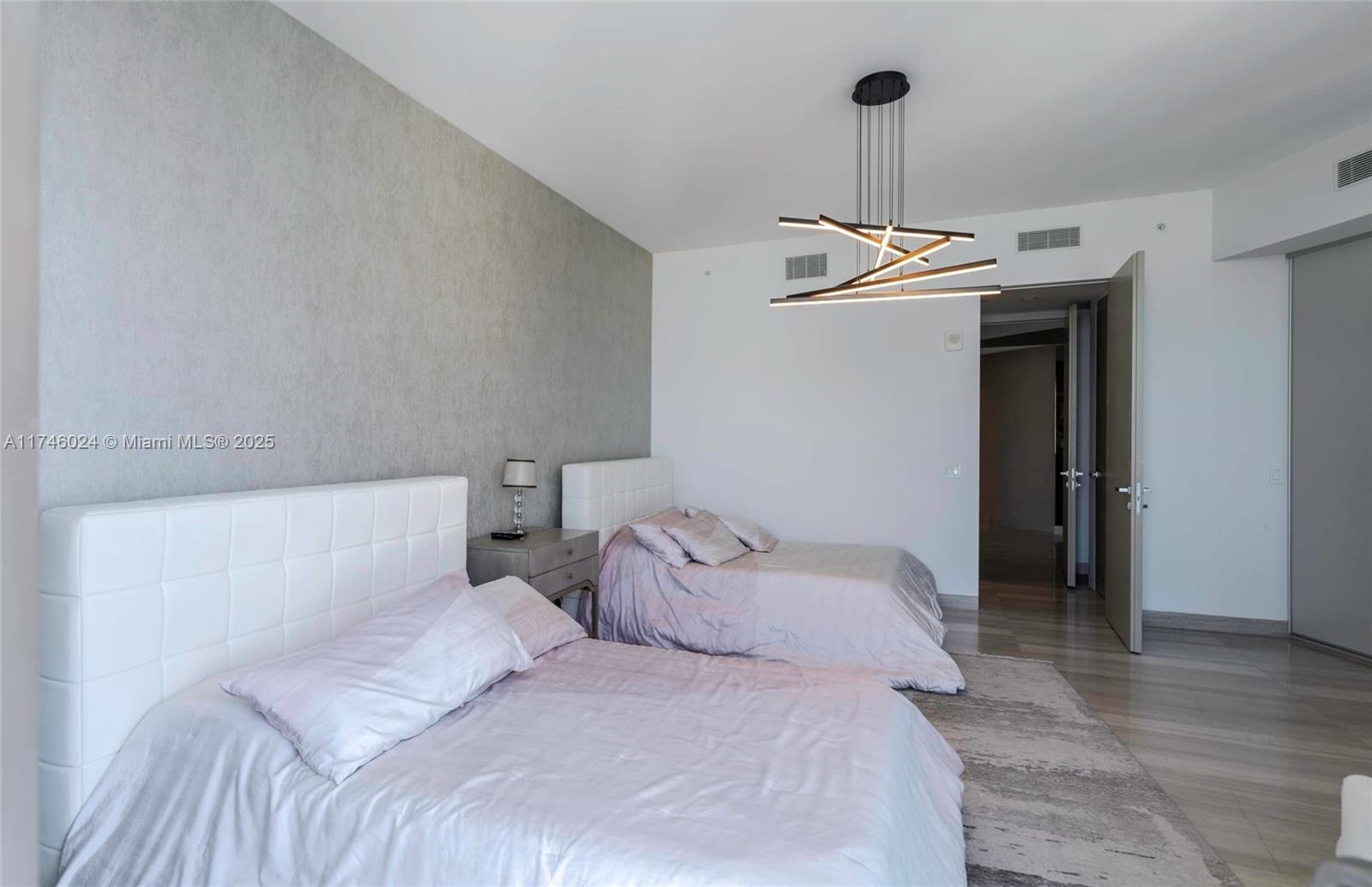 18975 COLLINS CONDO - Residential Lease