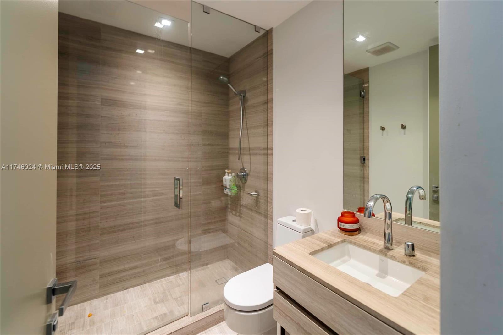18975 COLLINS CONDO - Residential Lease