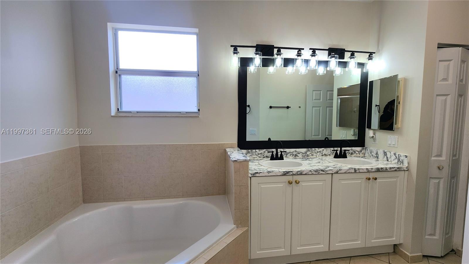 BALI AT OASIS - Residential Lease