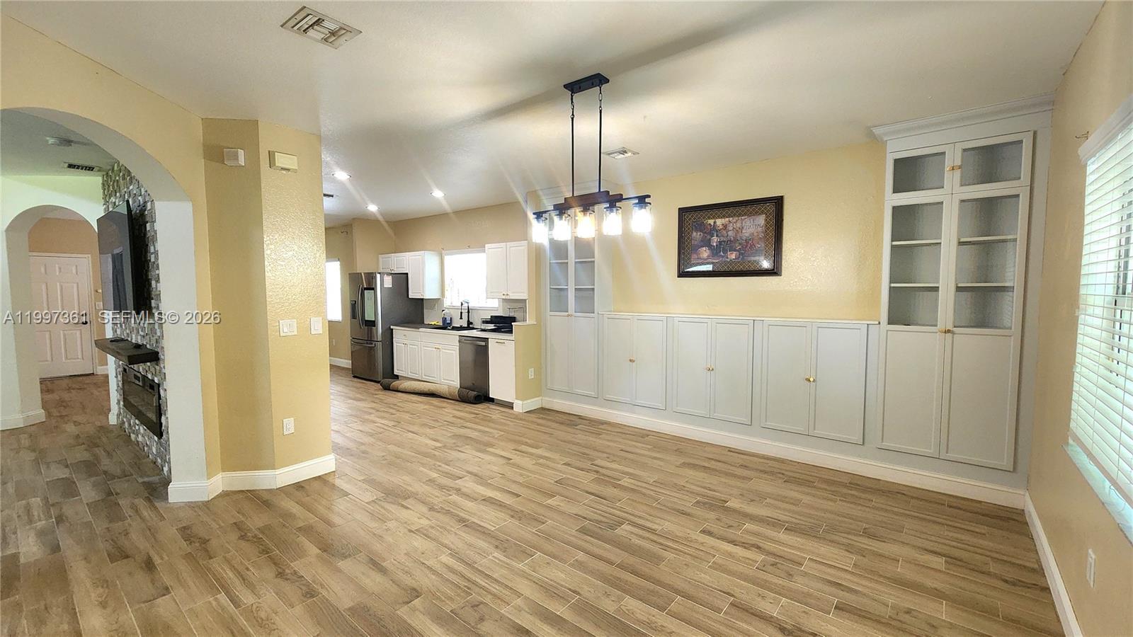 BALI AT OASIS - Residential Lease