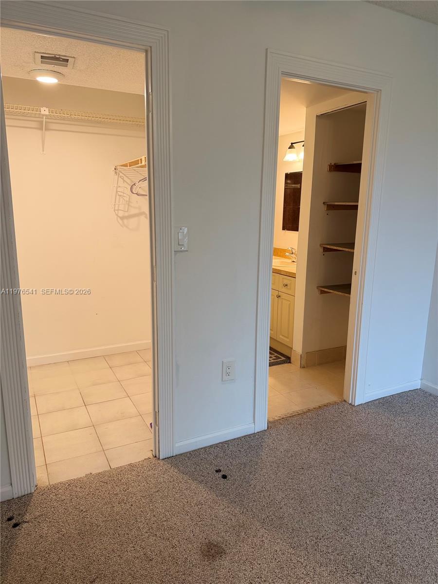 MANORS OF INVERRARY I-10 - Residential