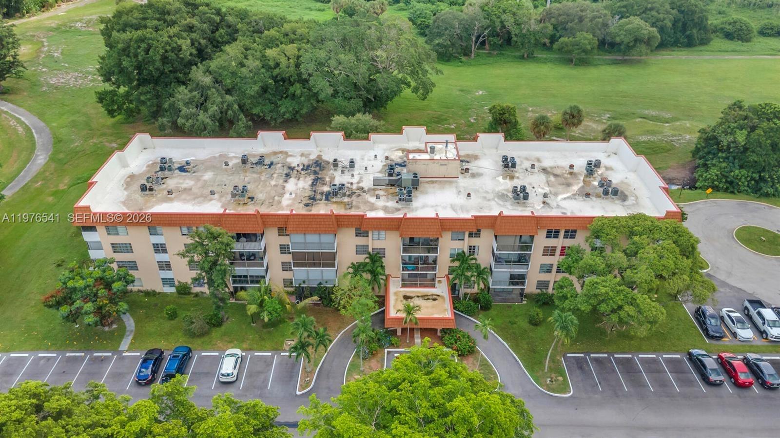 MANORS OF INVERRARY I-10 - Residential