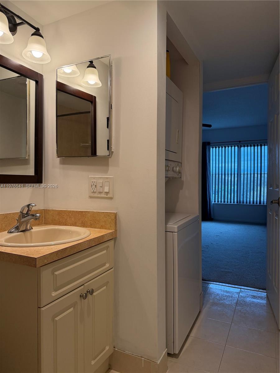 MANORS OF INVERRARY I-10 - Residential