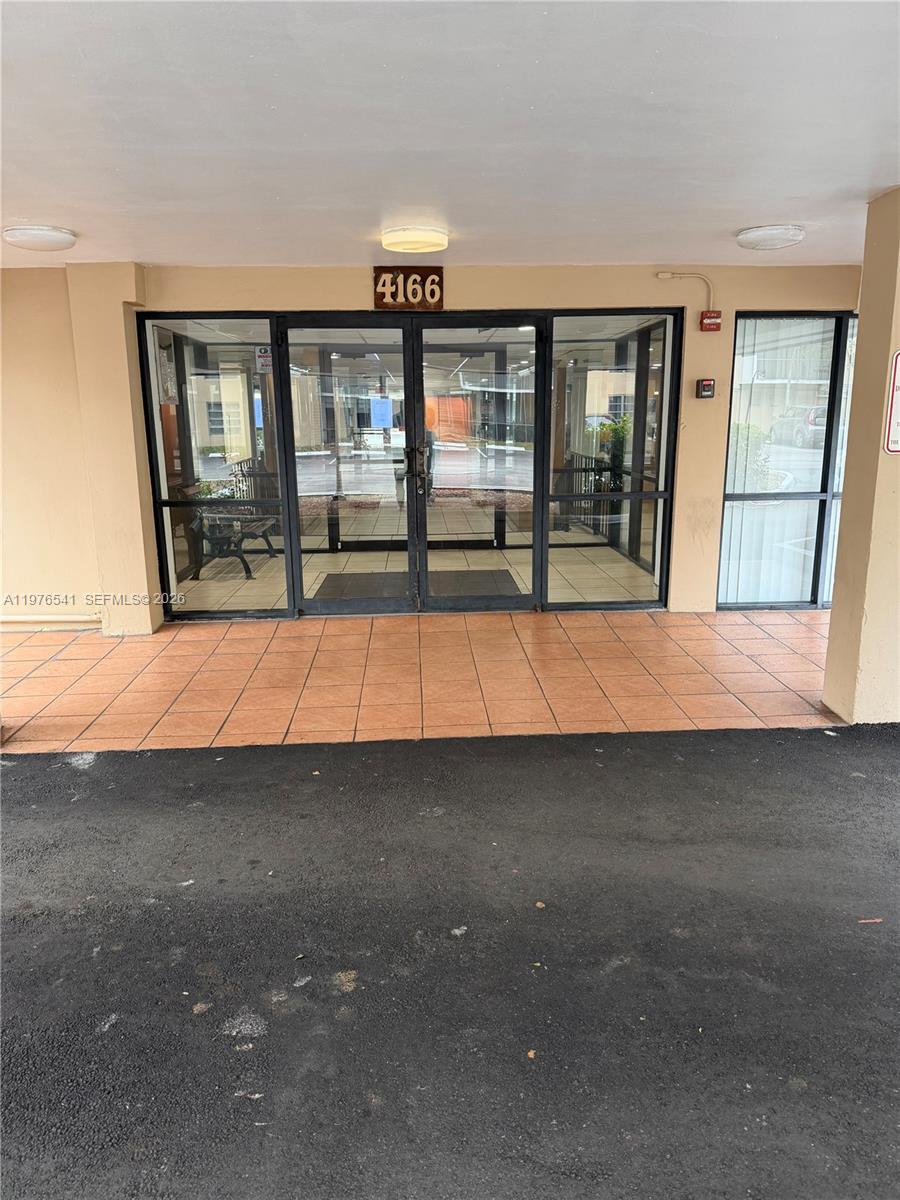 MANORS OF INVERRARY I-10 - Residential