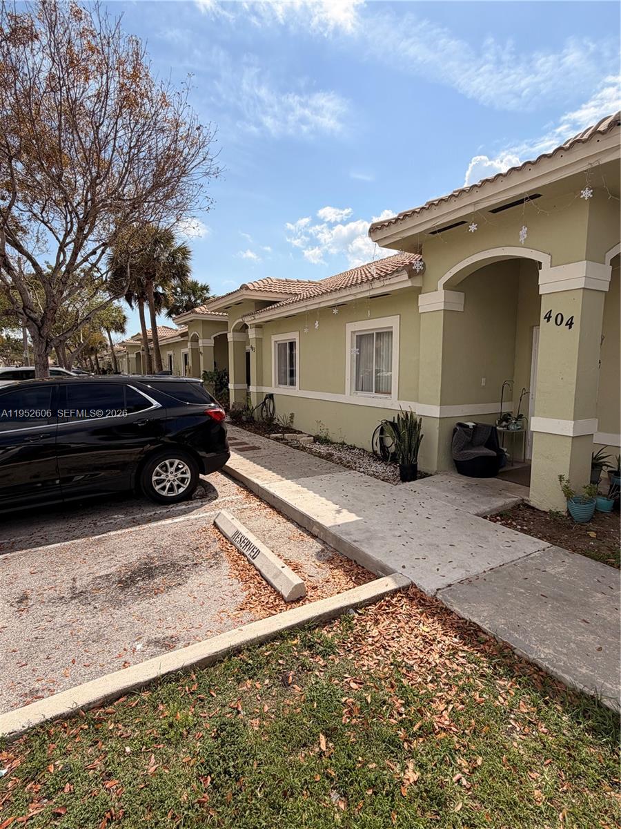 OLD BISCAYNE VILLAS CONDO - Residential