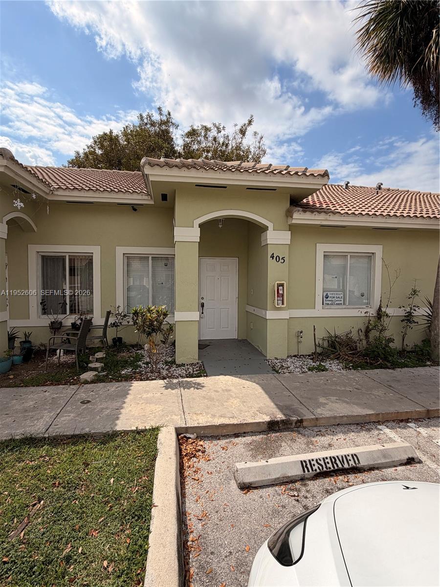 OLD BISCAYNE VILLAS CONDO - Residential