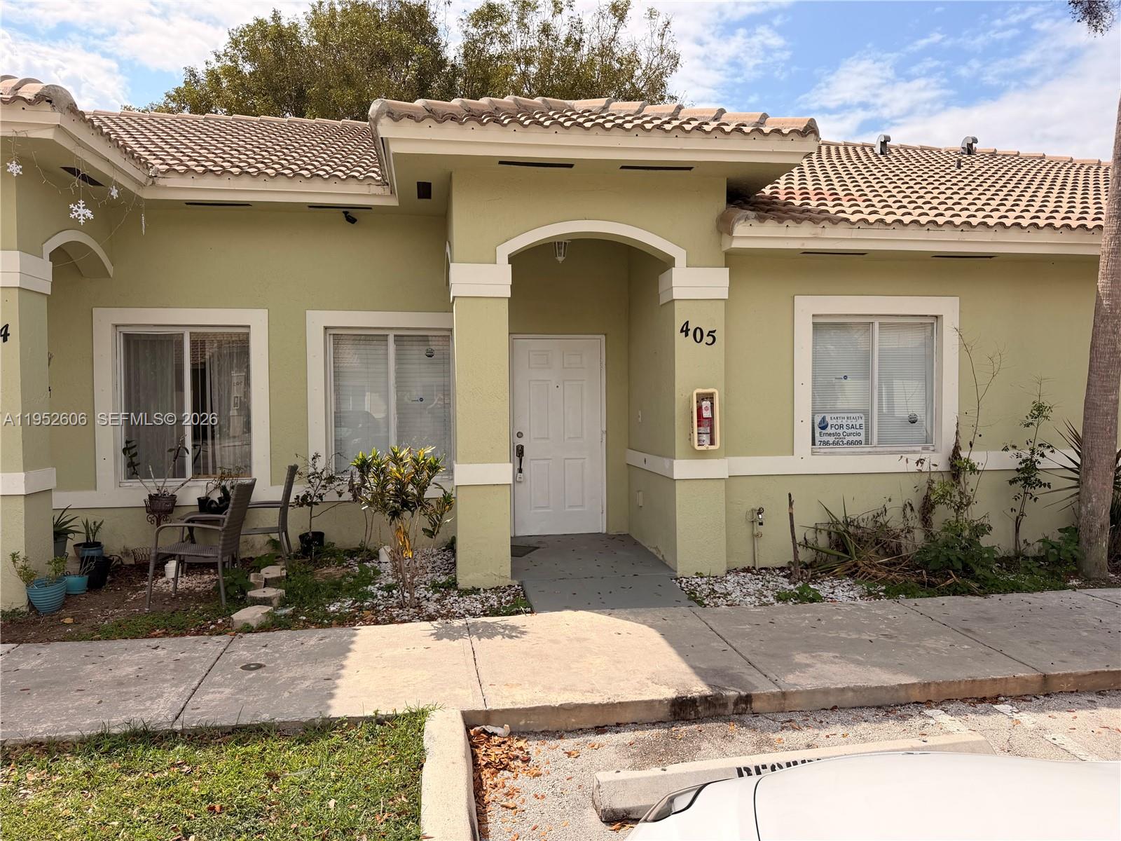 OLD BISCAYNE VILLAS CONDO - Residential