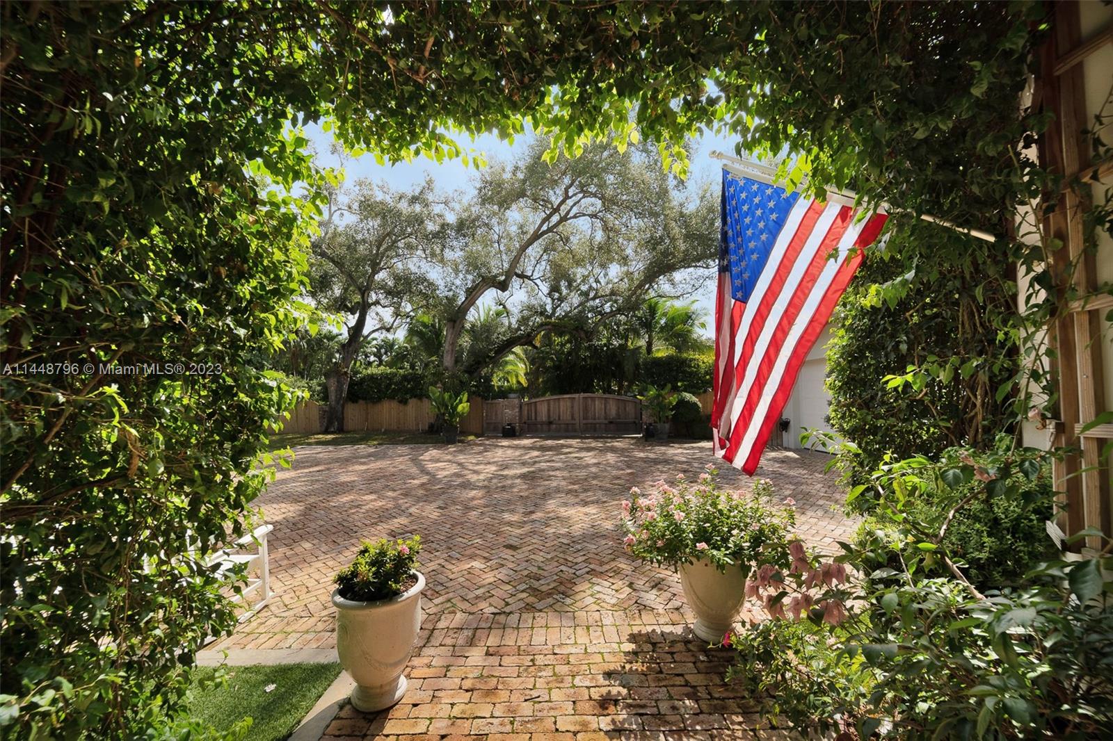 LENNOX PARK - Residential