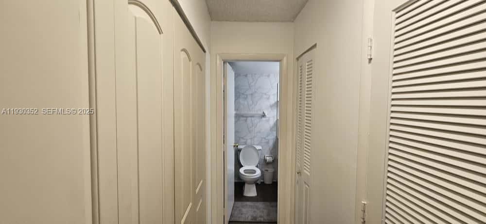 HALLMARK OF HOLLYWOOD CON - Residential Lease