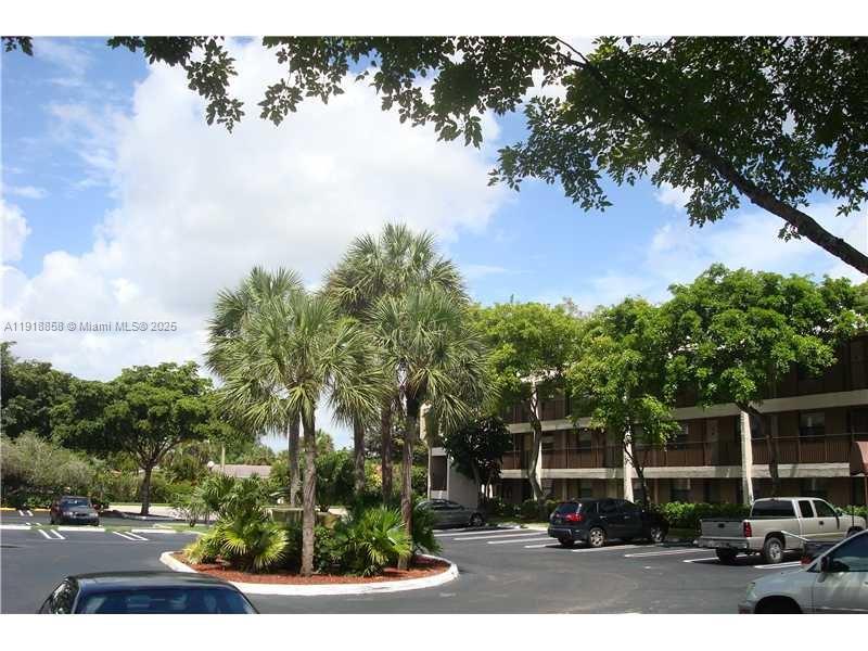 RAMBLEWOOD COURT - Residential