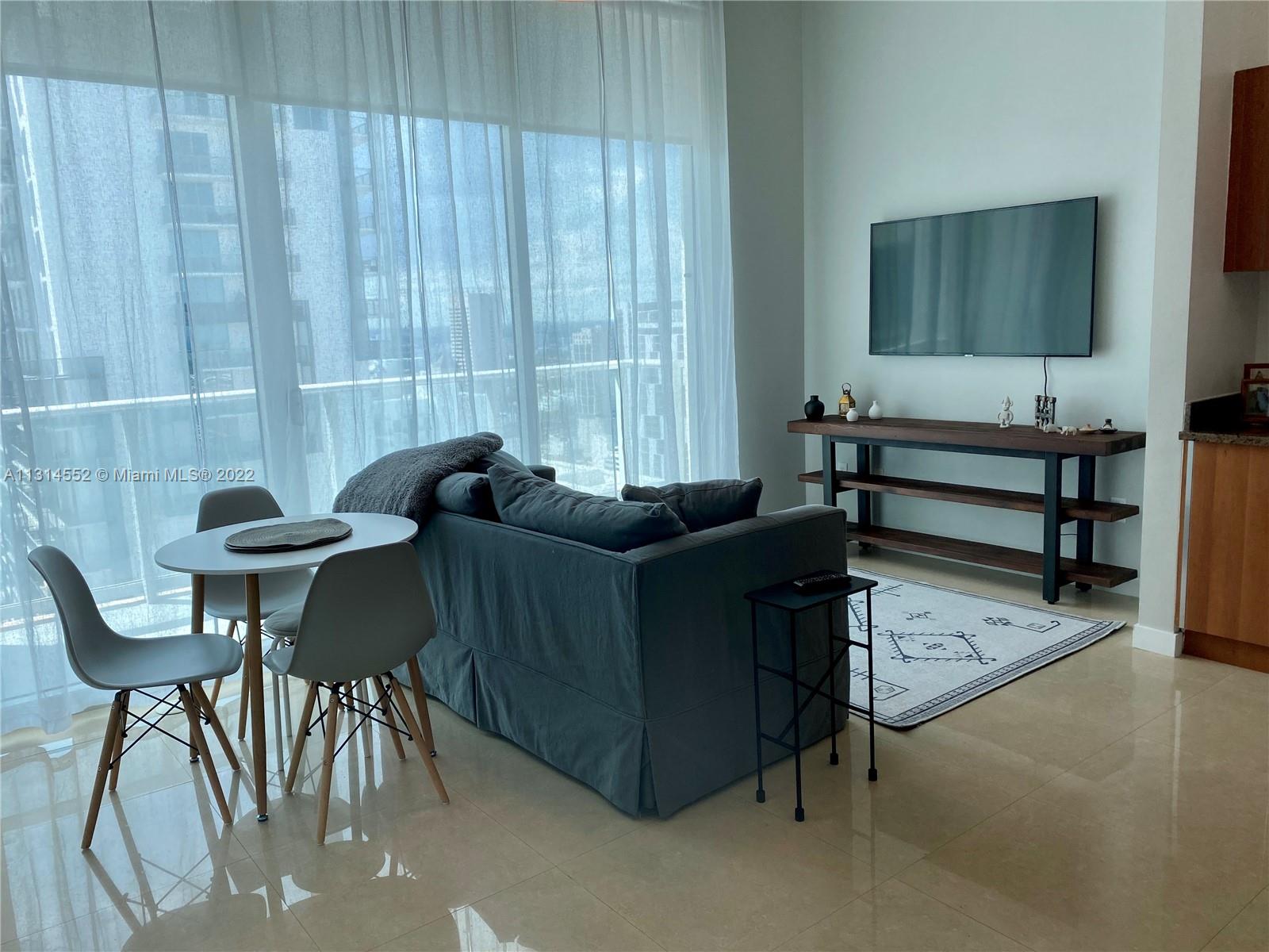 Met 1 - Residential Lease