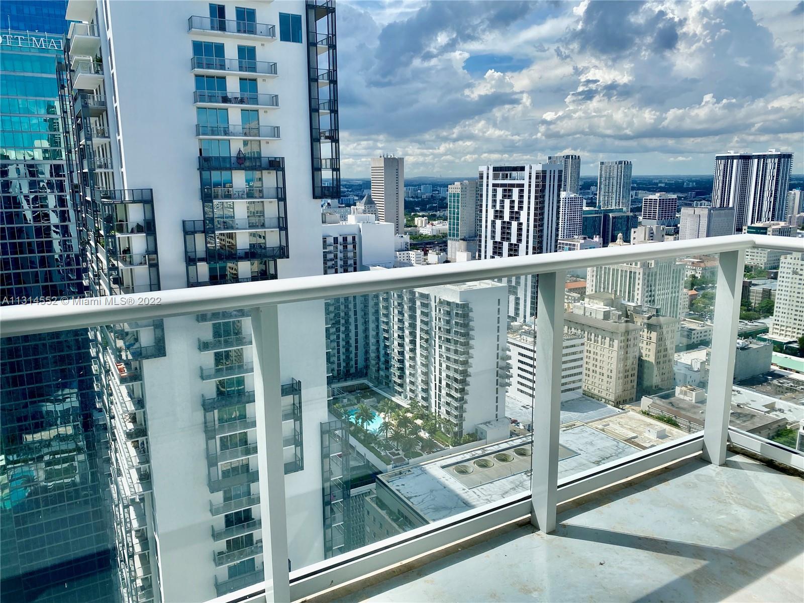 Met 1 - Residential Lease