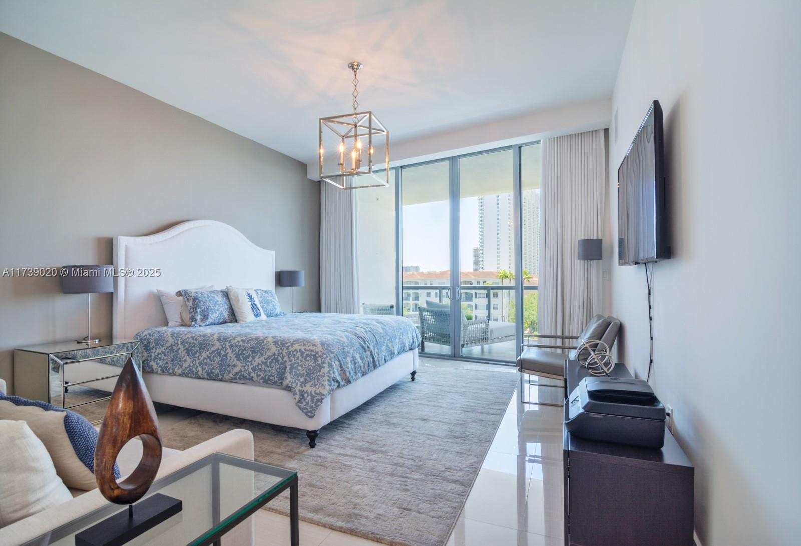 ECHO CONDO - Residential