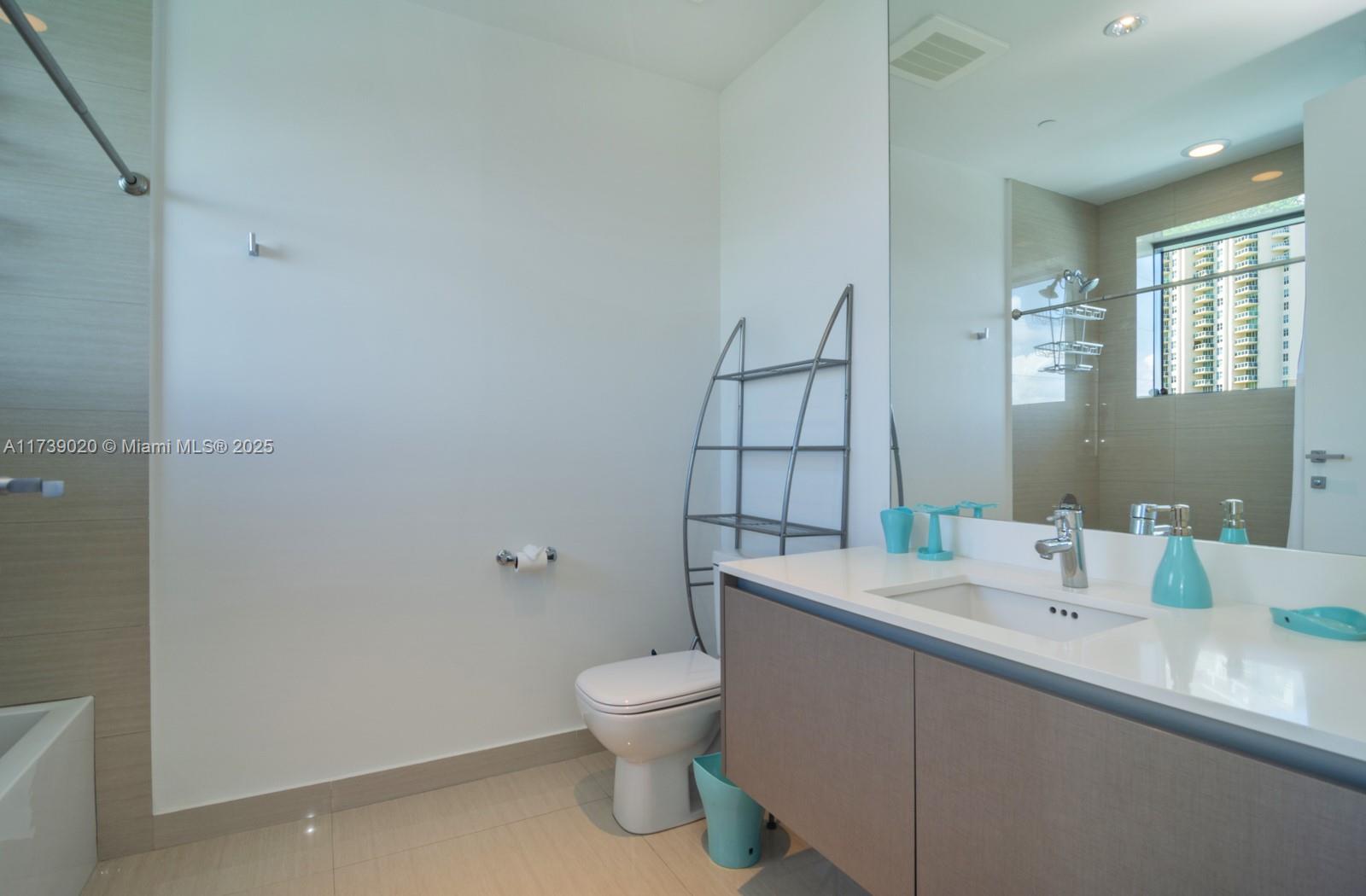 ECHO CONDO - Residential