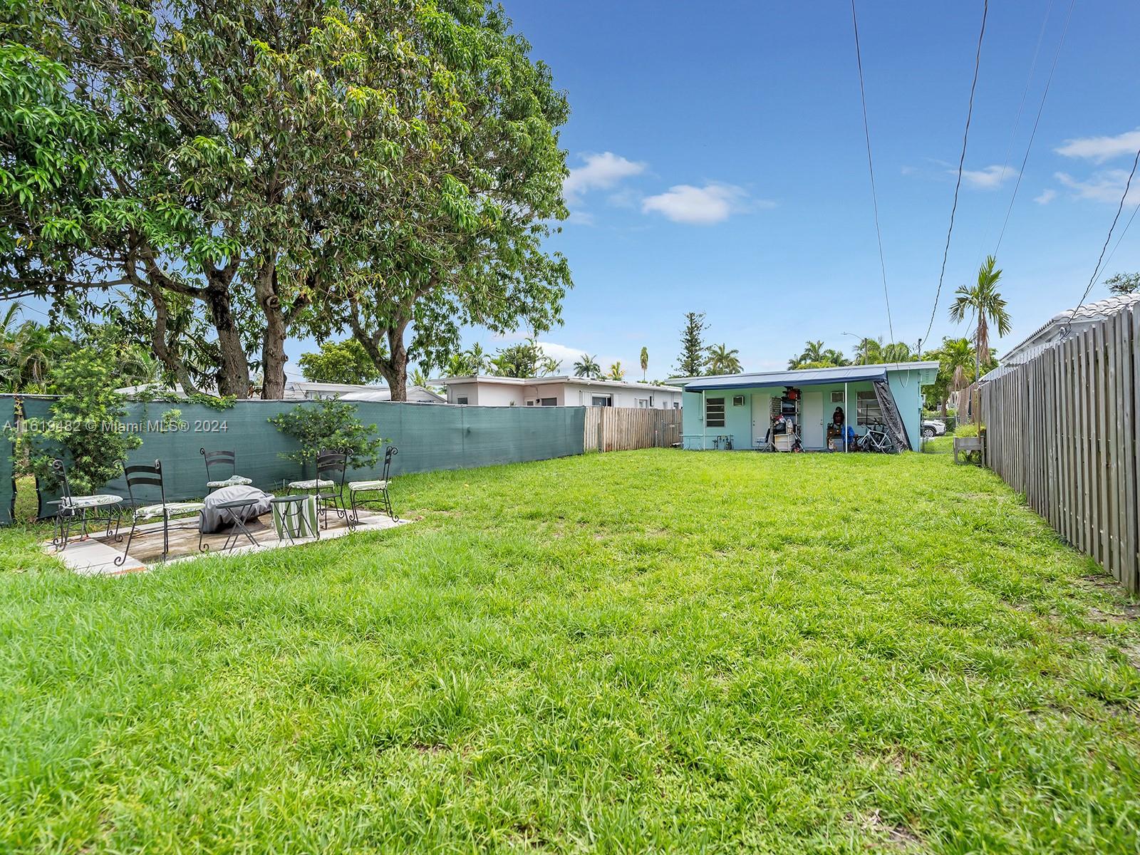 HOLLYWOOD LAWNS - Residential Income