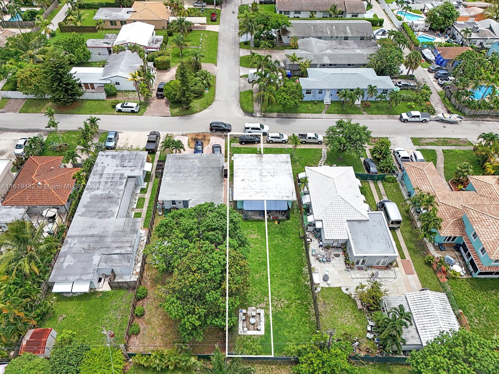 HOLLYWOOD LAWNS - Residential Income