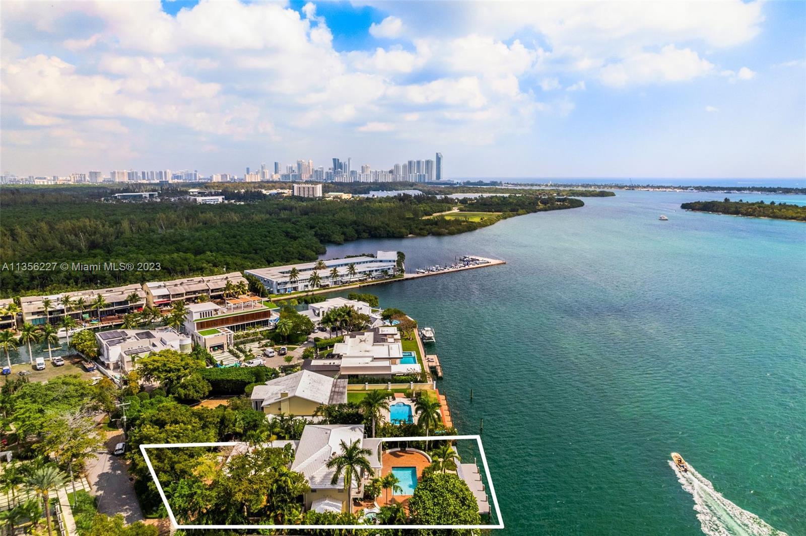 KEYSTONE ISLAND NO 5 - Residential