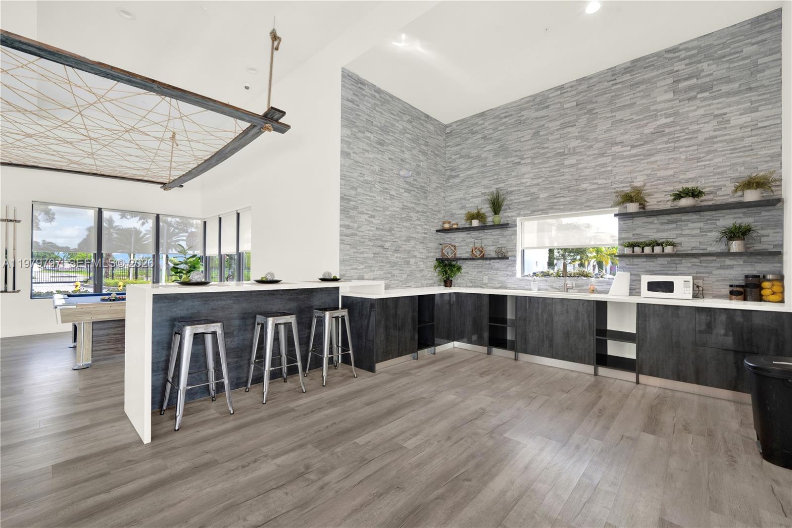 PLANTATION BUSINESS PARK - Residential Lease