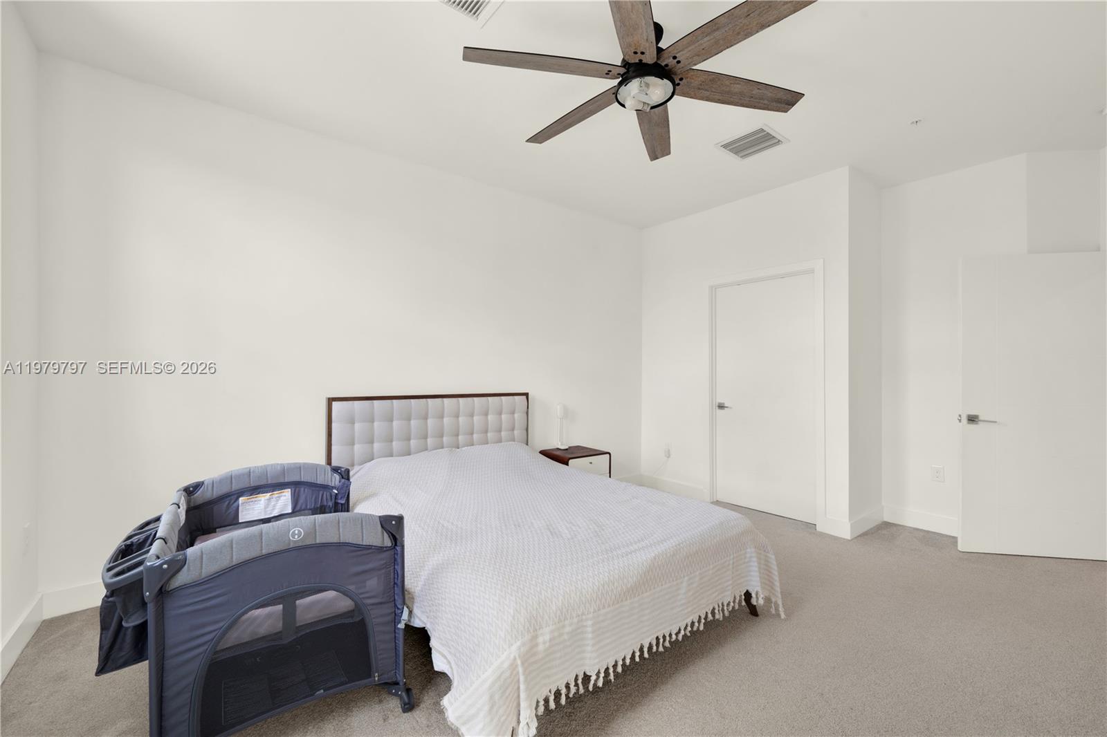 PLANTATION BUSINESS PARK - Residential Lease