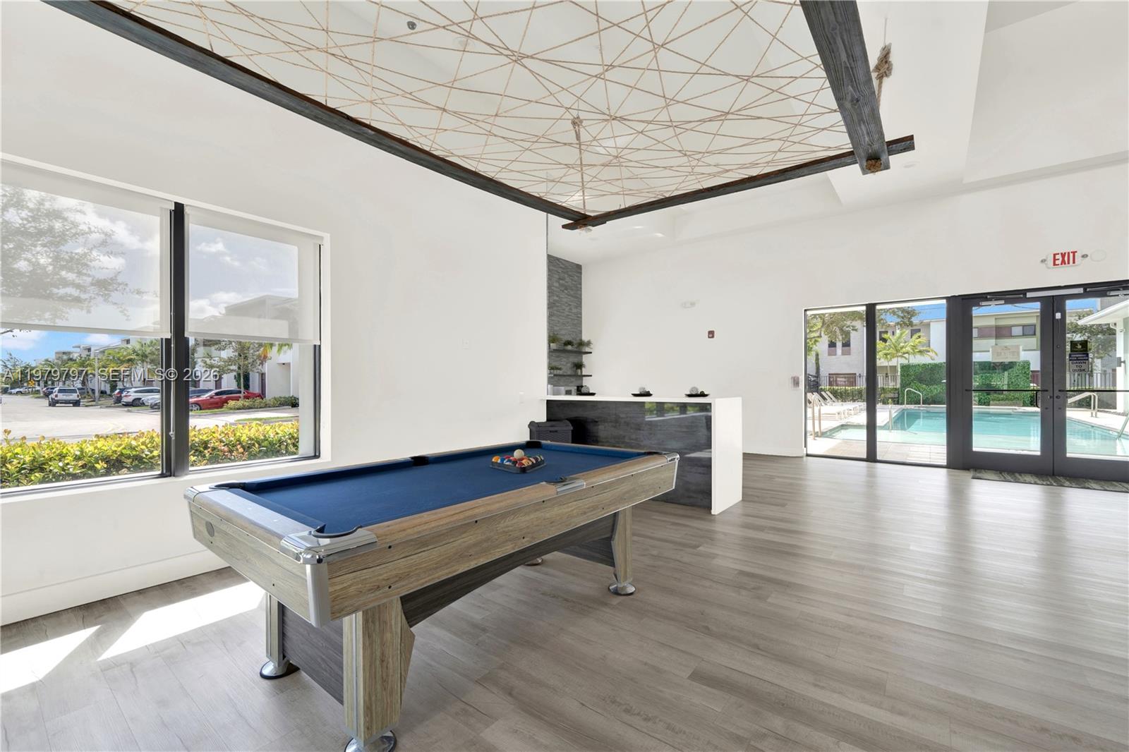 PLANTATION BUSINESS PARK - Residential Lease