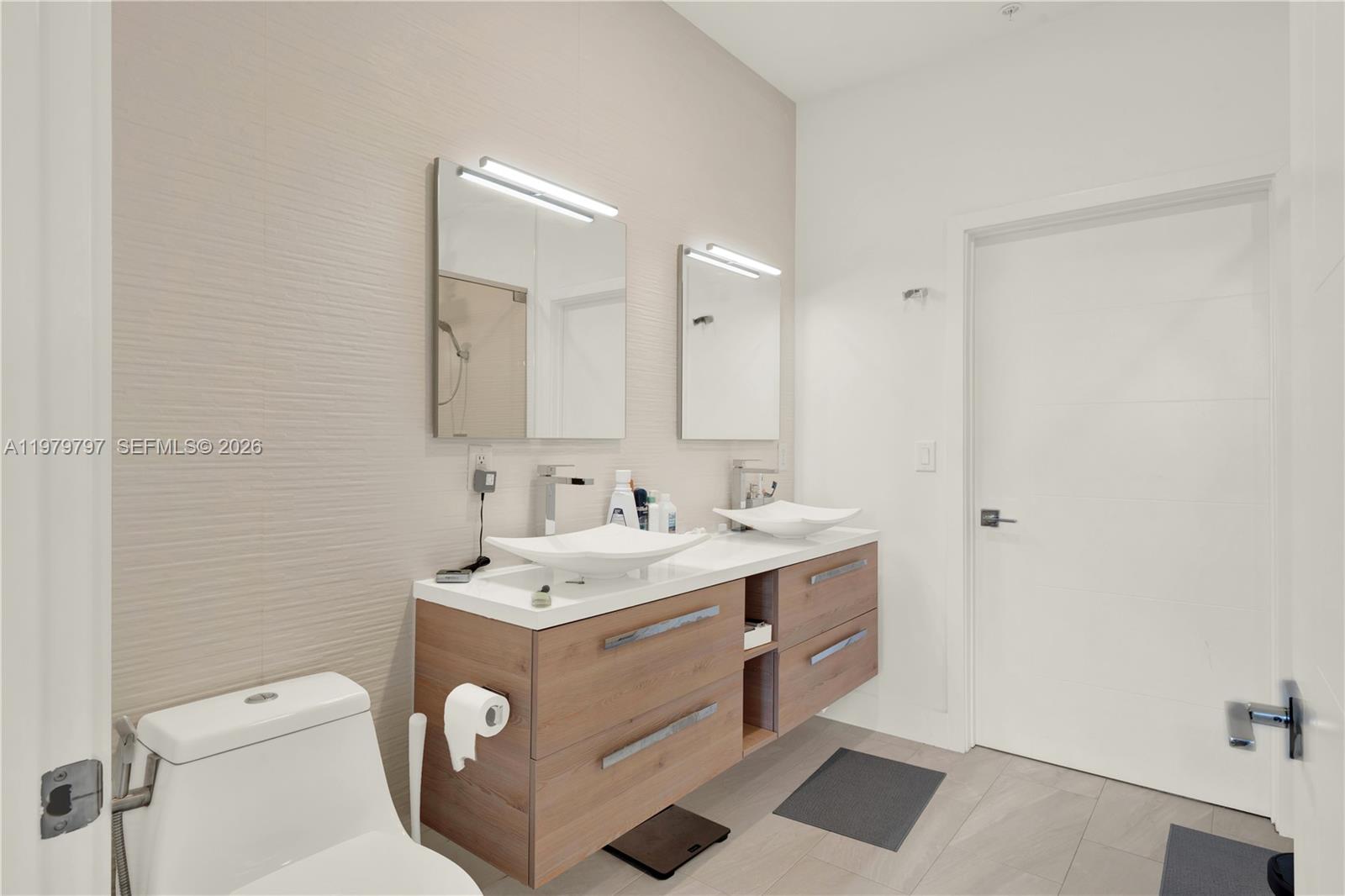 PLANTATION BUSINESS PARK - Residential Lease