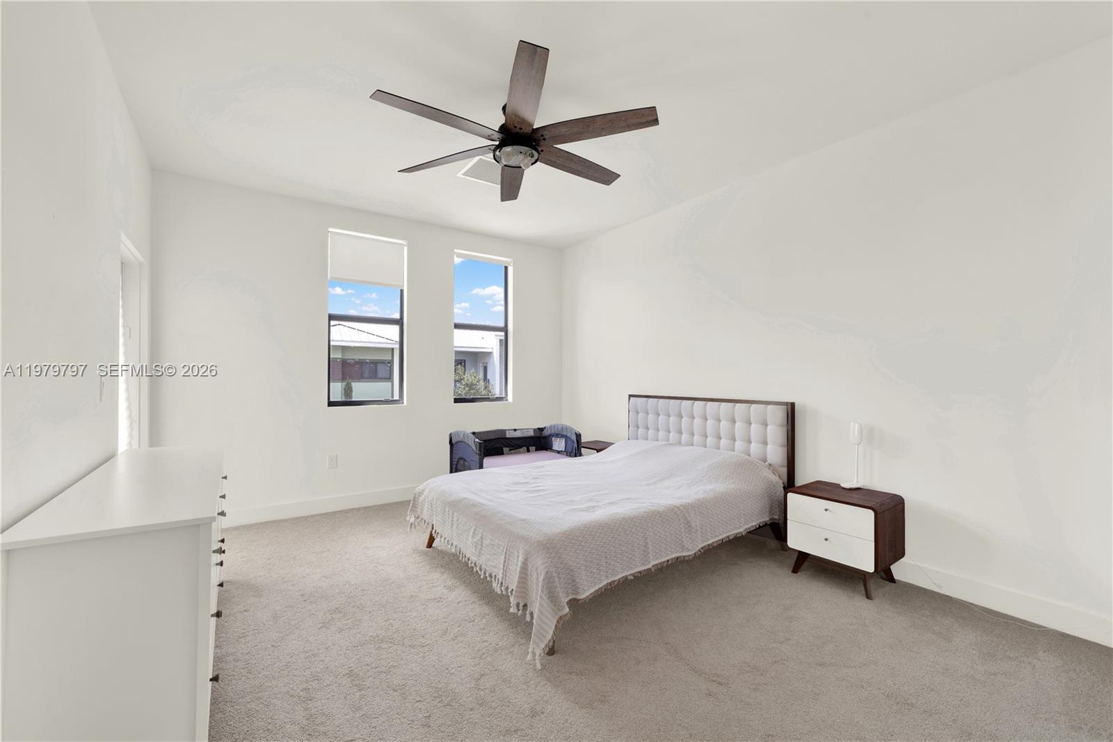 PLANTATION BUSINESS PARK - Residential Lease