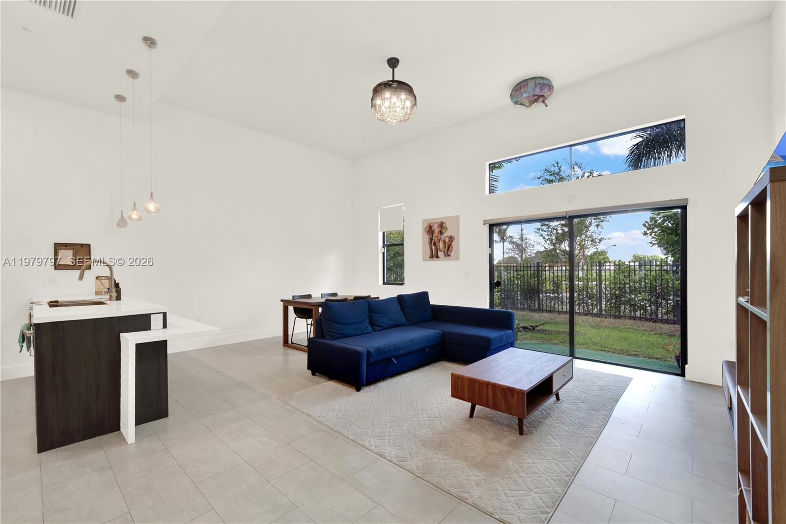 PLANTATION BUSINESS PARK - Residential Lease