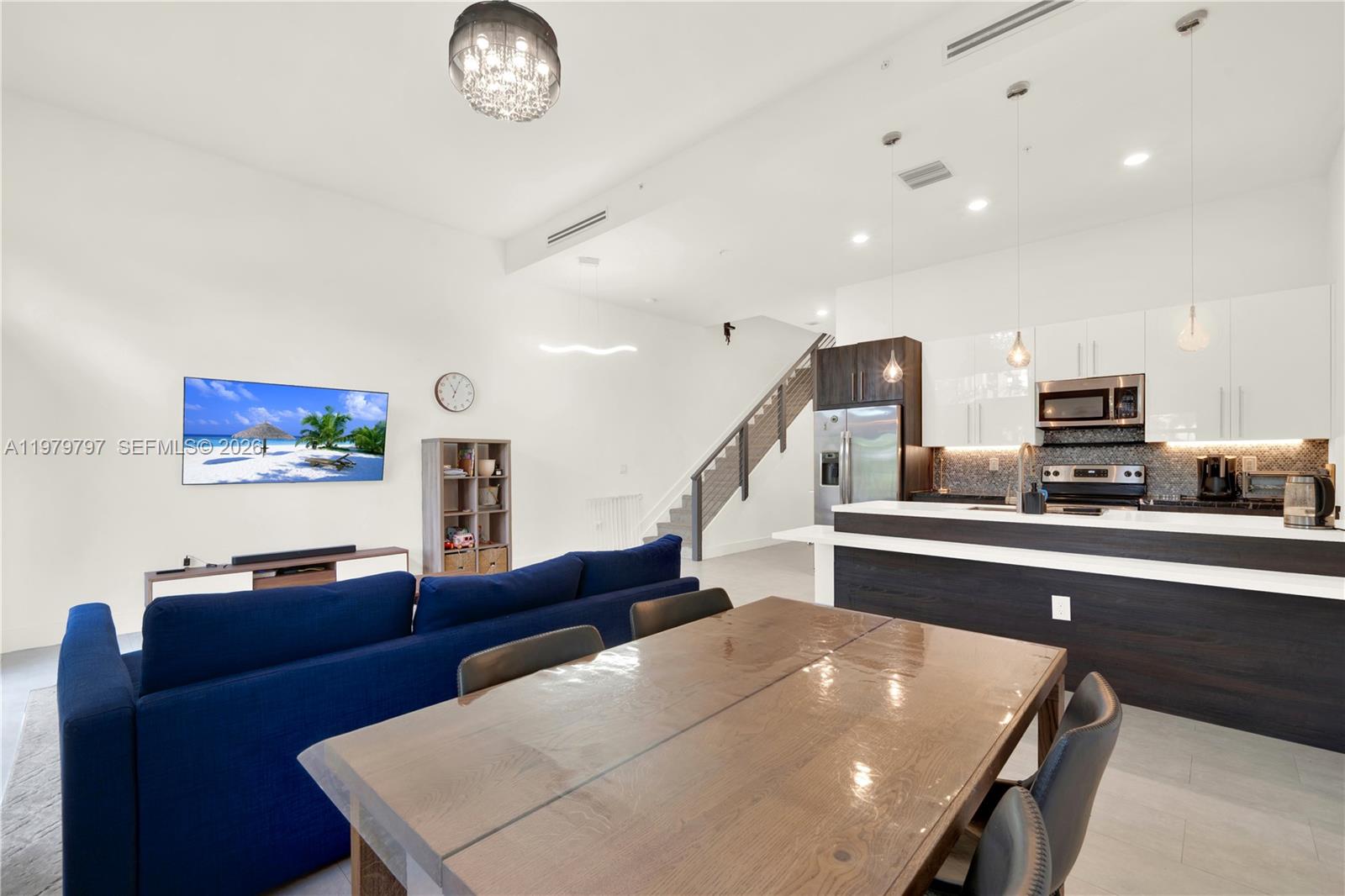 PLANTATION BUSINESS PARK - Residential Lease