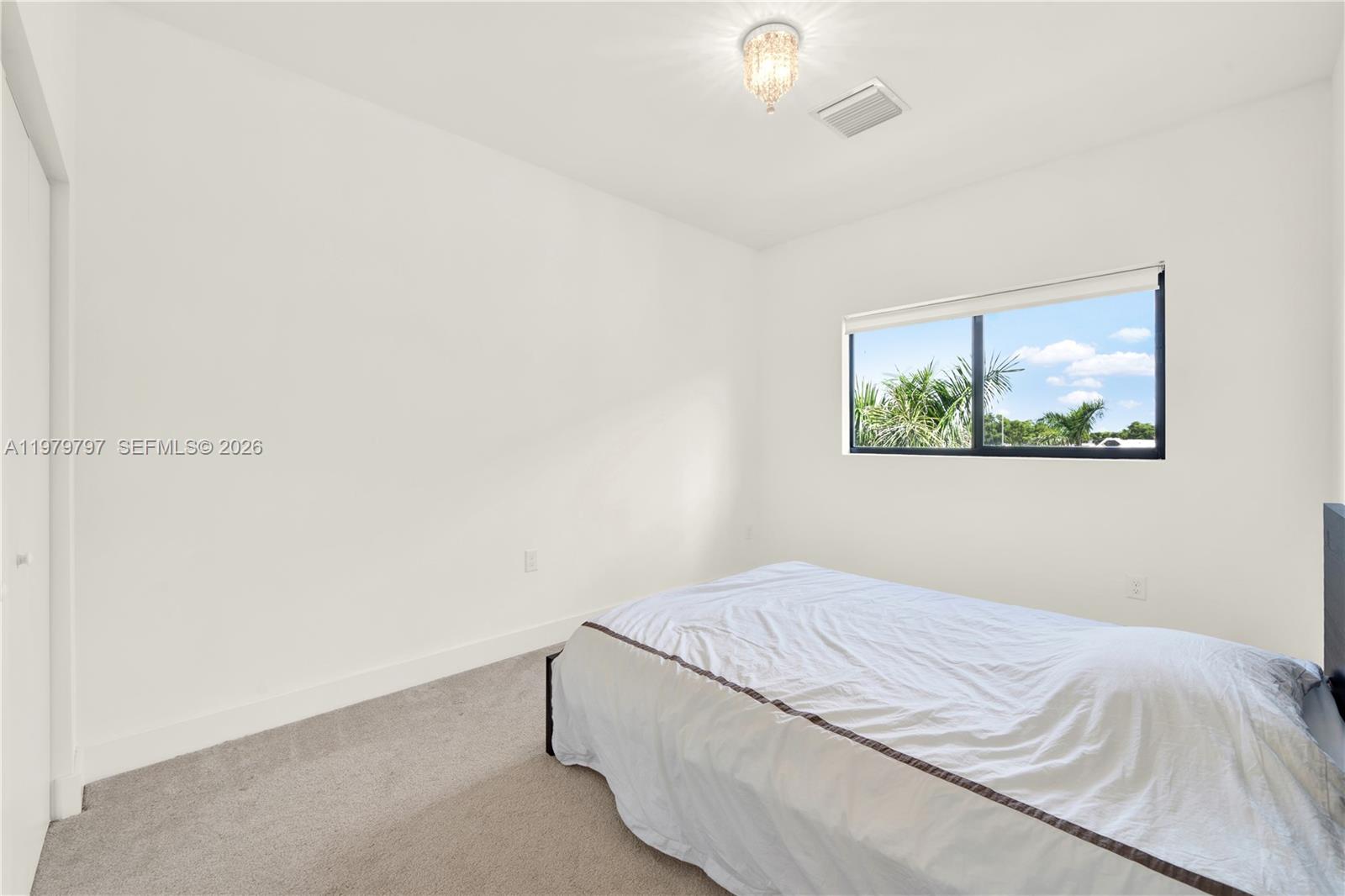 PLANTATION BUSINESS PARK - Residential Lease