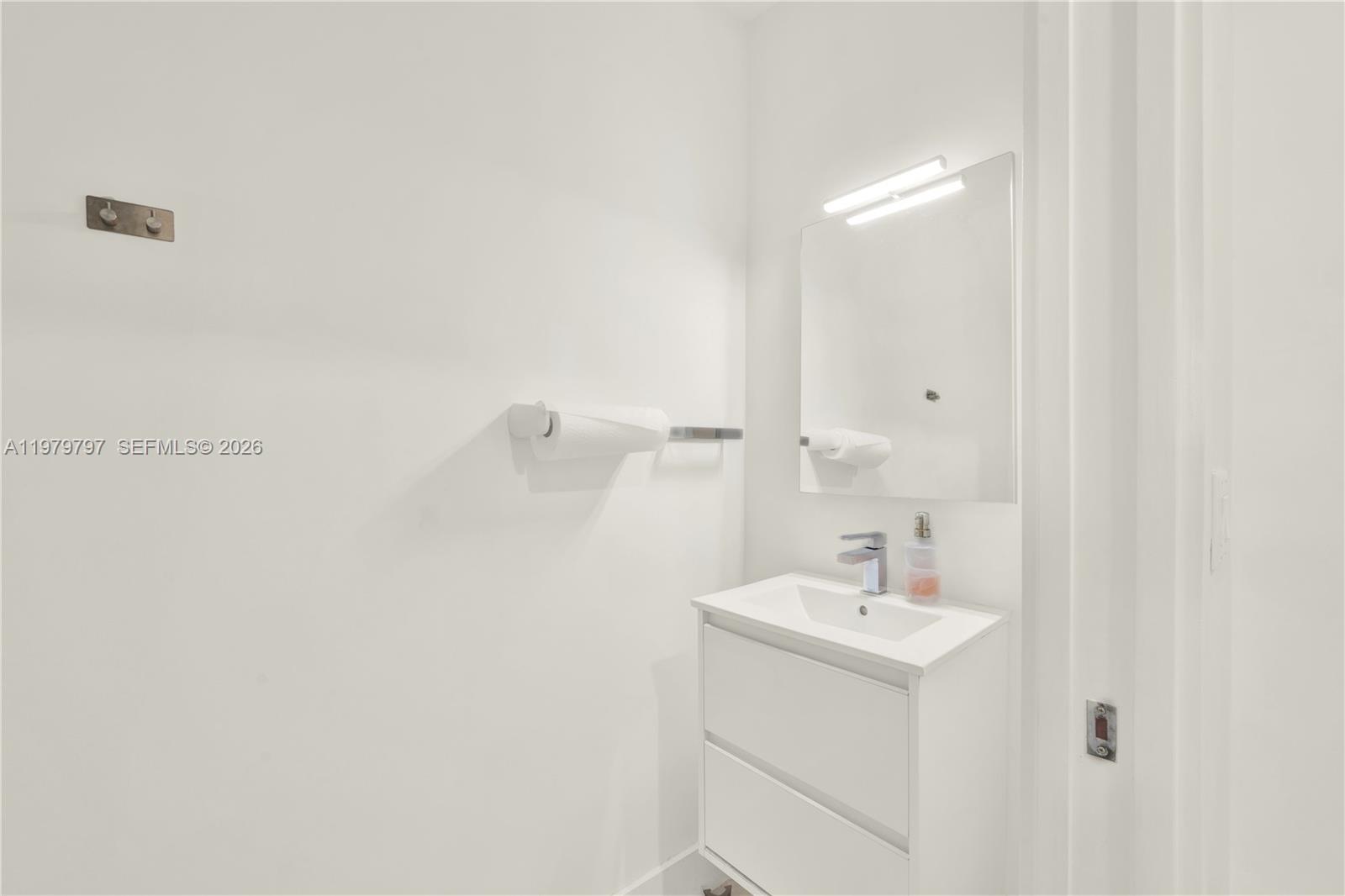 PLANTATION BUSINESS PARK - Residential Lease