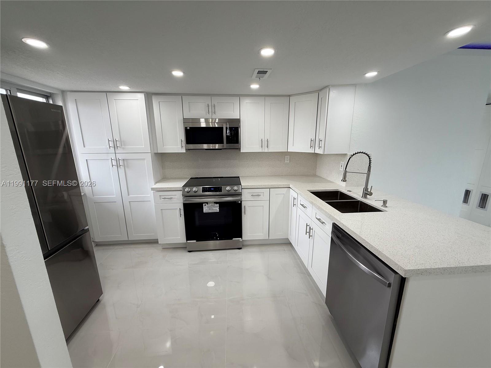 9915 W Okeechobee Rd 2-201