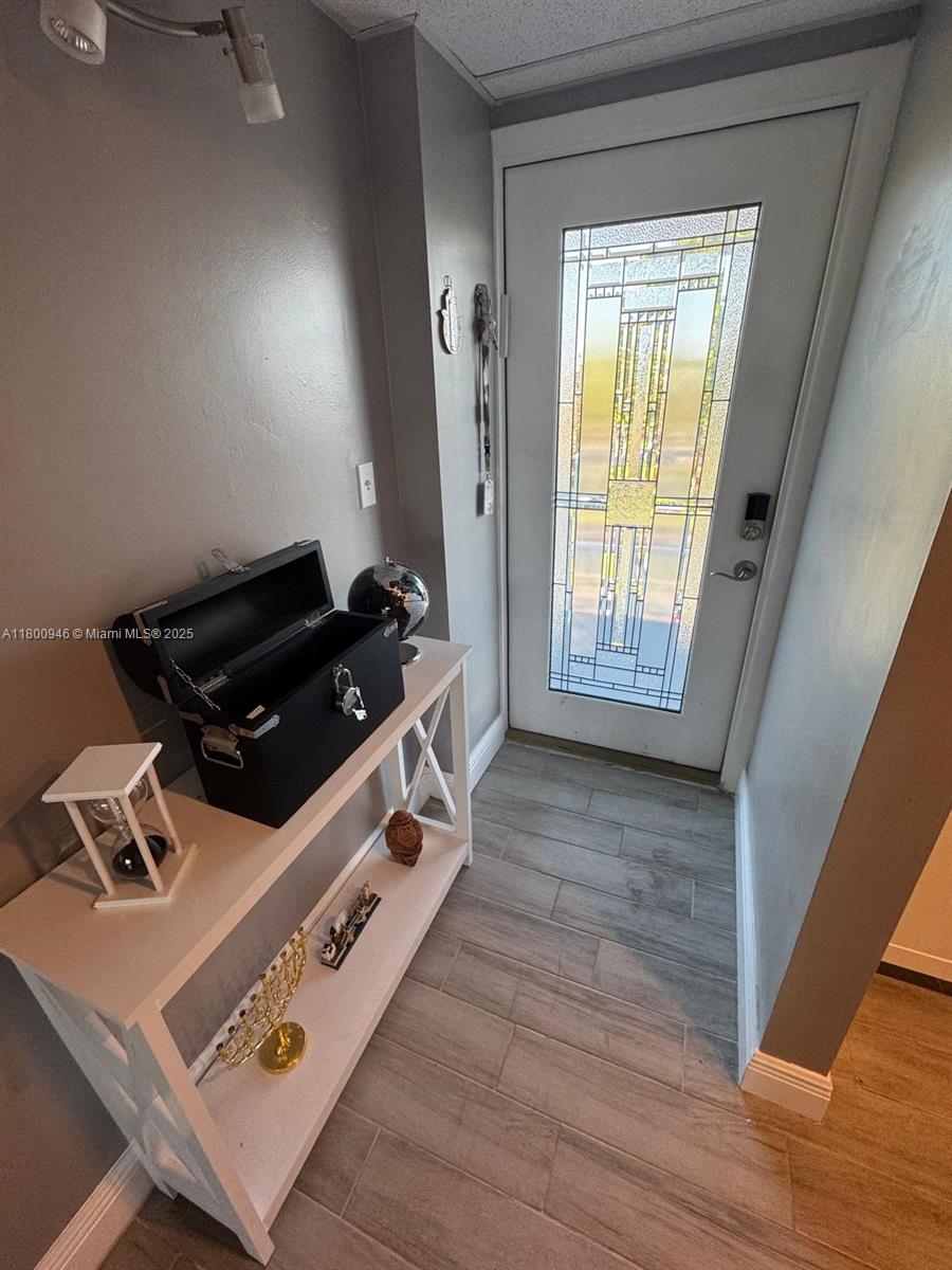 ROYAL PARK CONDO - Residential