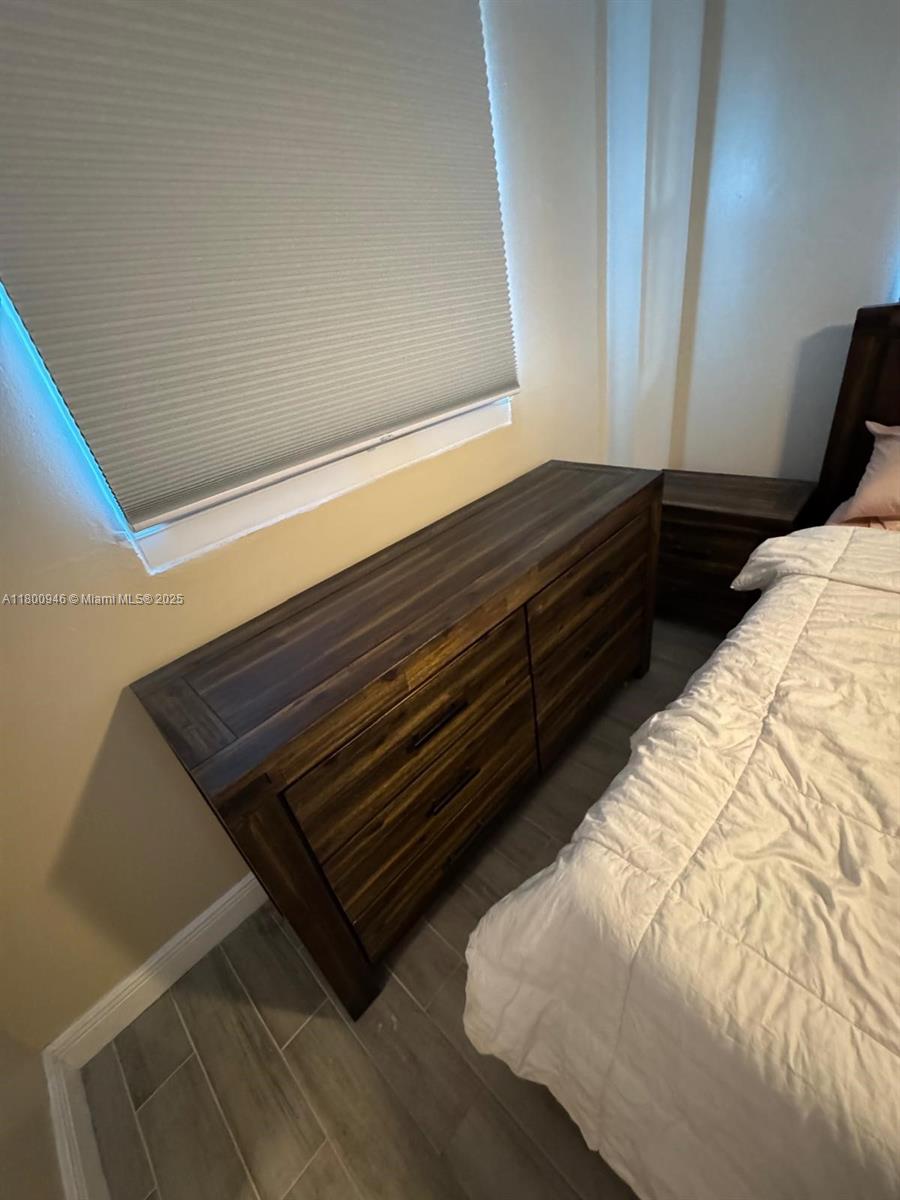 ROYAL PARK CONDO - Residential