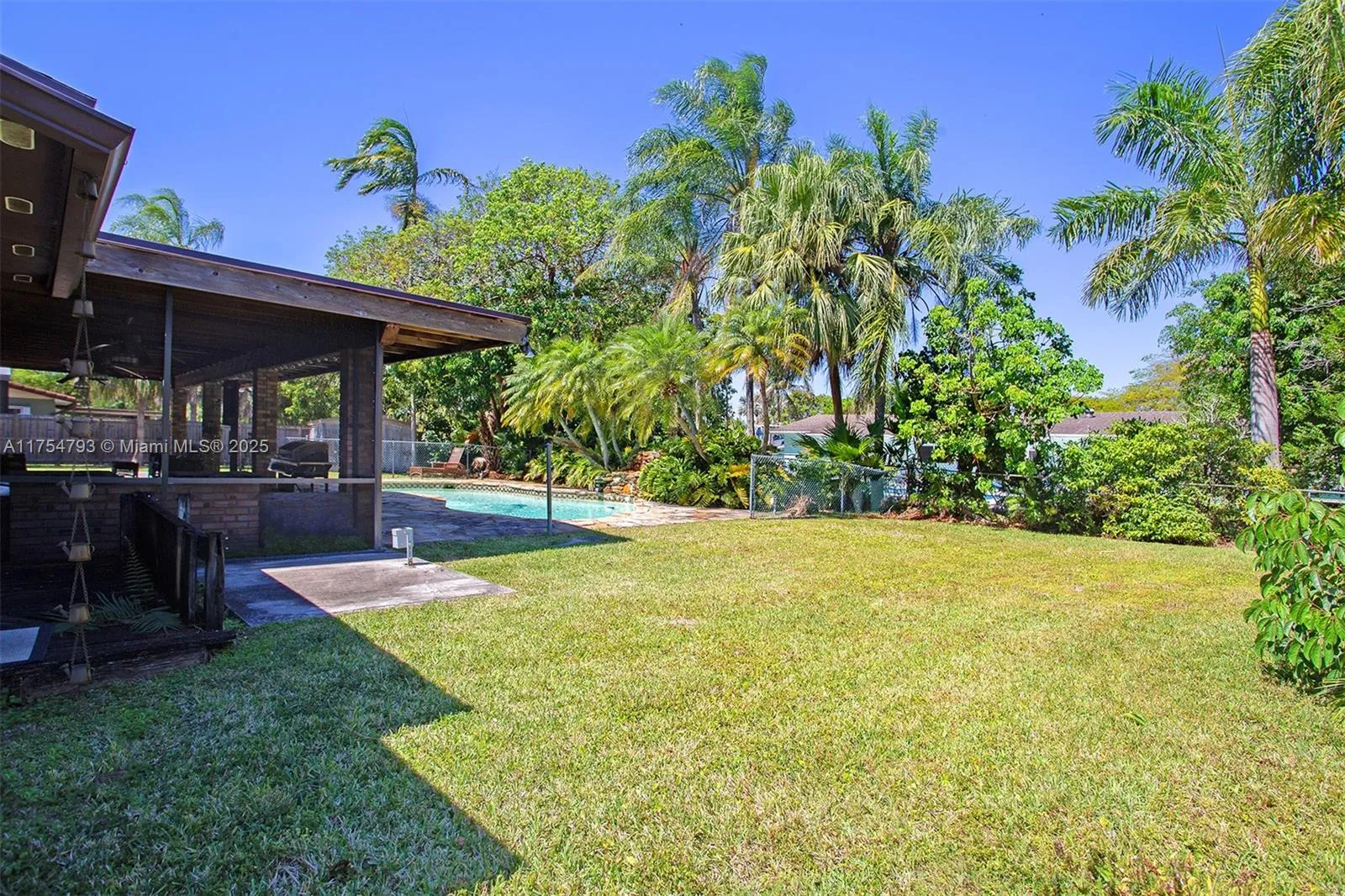 Palmetto Bay, Florida 33157, United States, 3 Bedrooms Bedrooms, ,2 BathroomsBathrooms,Residential,Active,92595