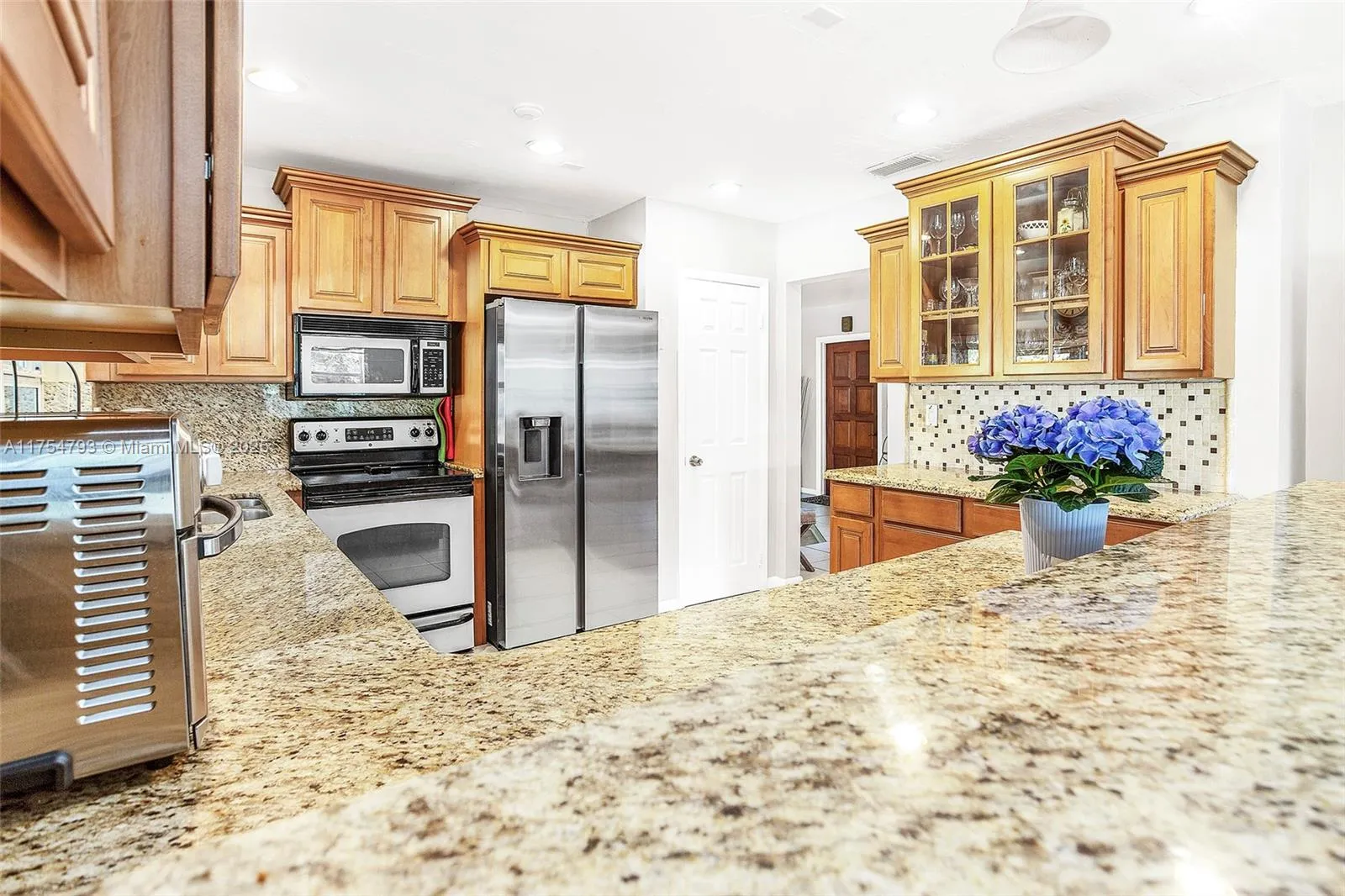 Palmetto Bay, Florida 33157, United States, 3 Bedrooms Bedrooms, ,2 BathroomsBathrooms,Residential,Active,92595